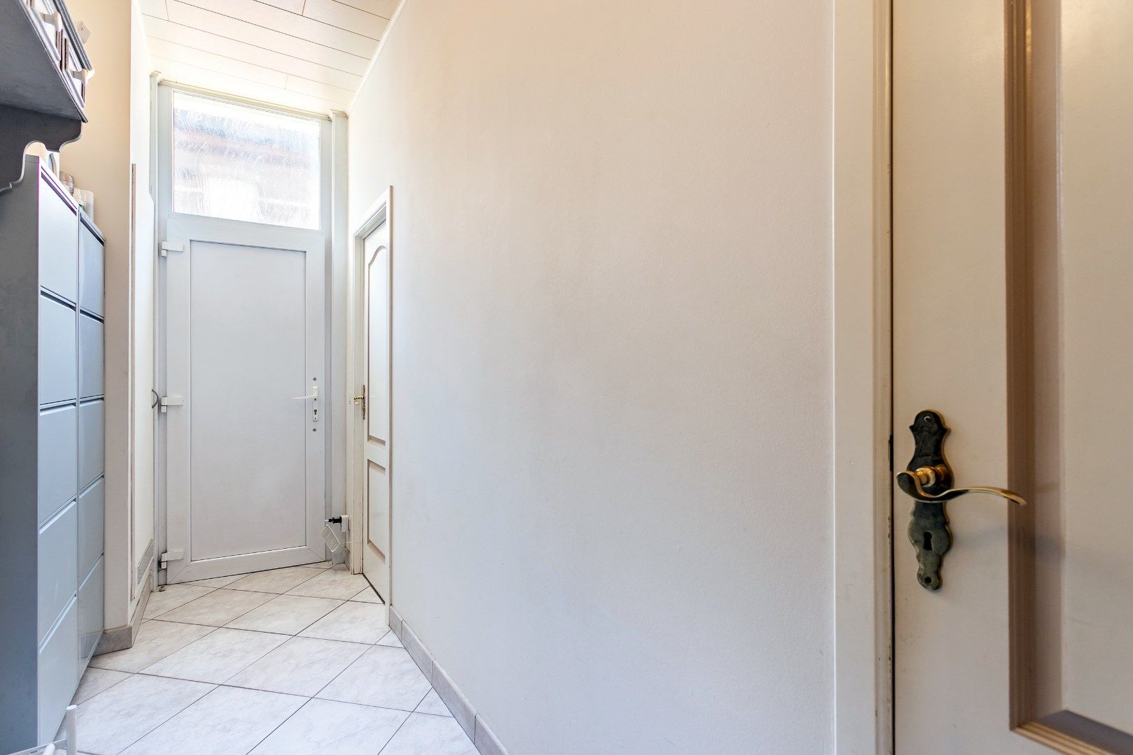 Instapklare woning met 3 slaapkamers, bureau en tuin in Halle foto 2