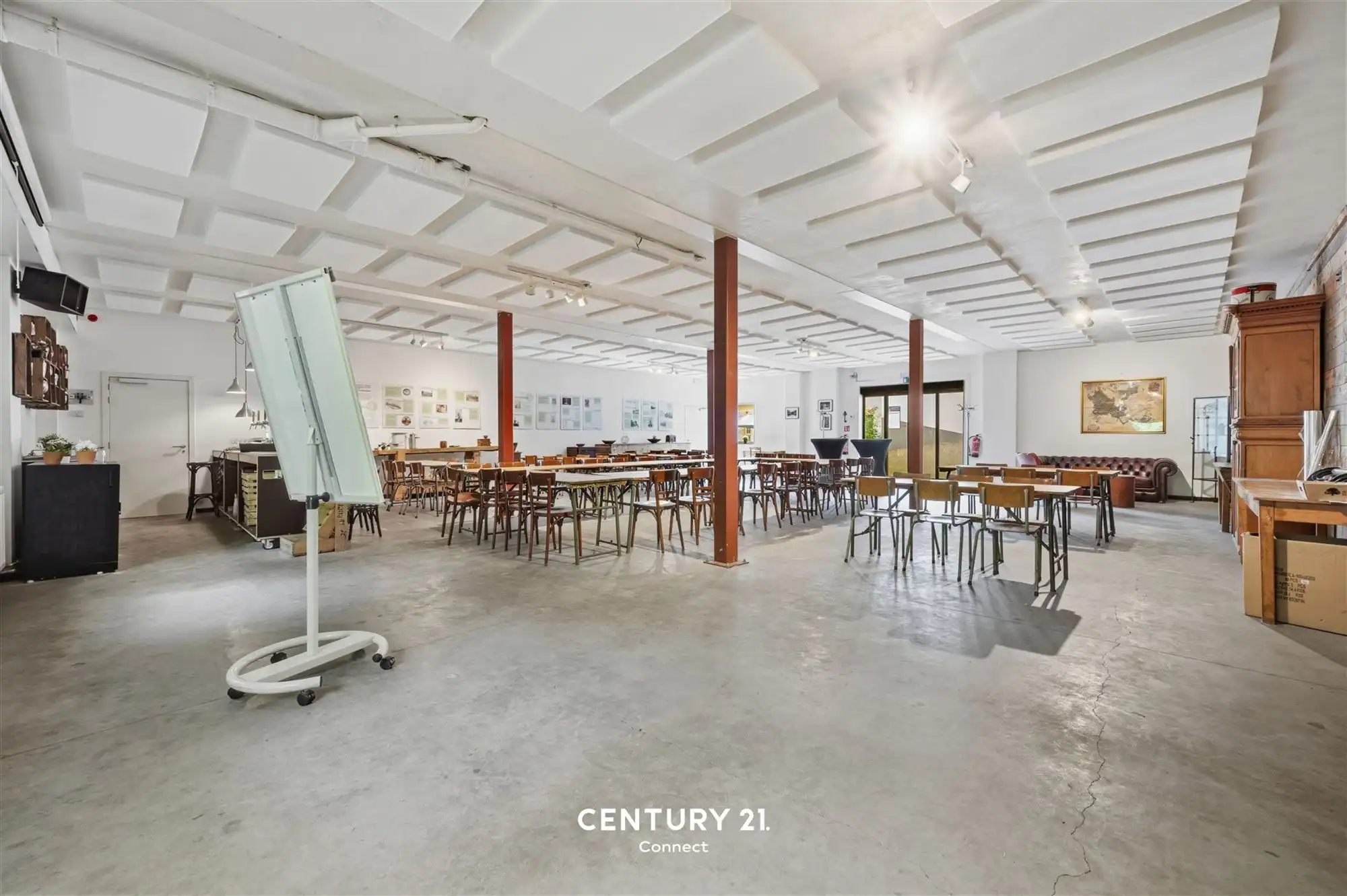 Multifunctioneel gebouw foto 16