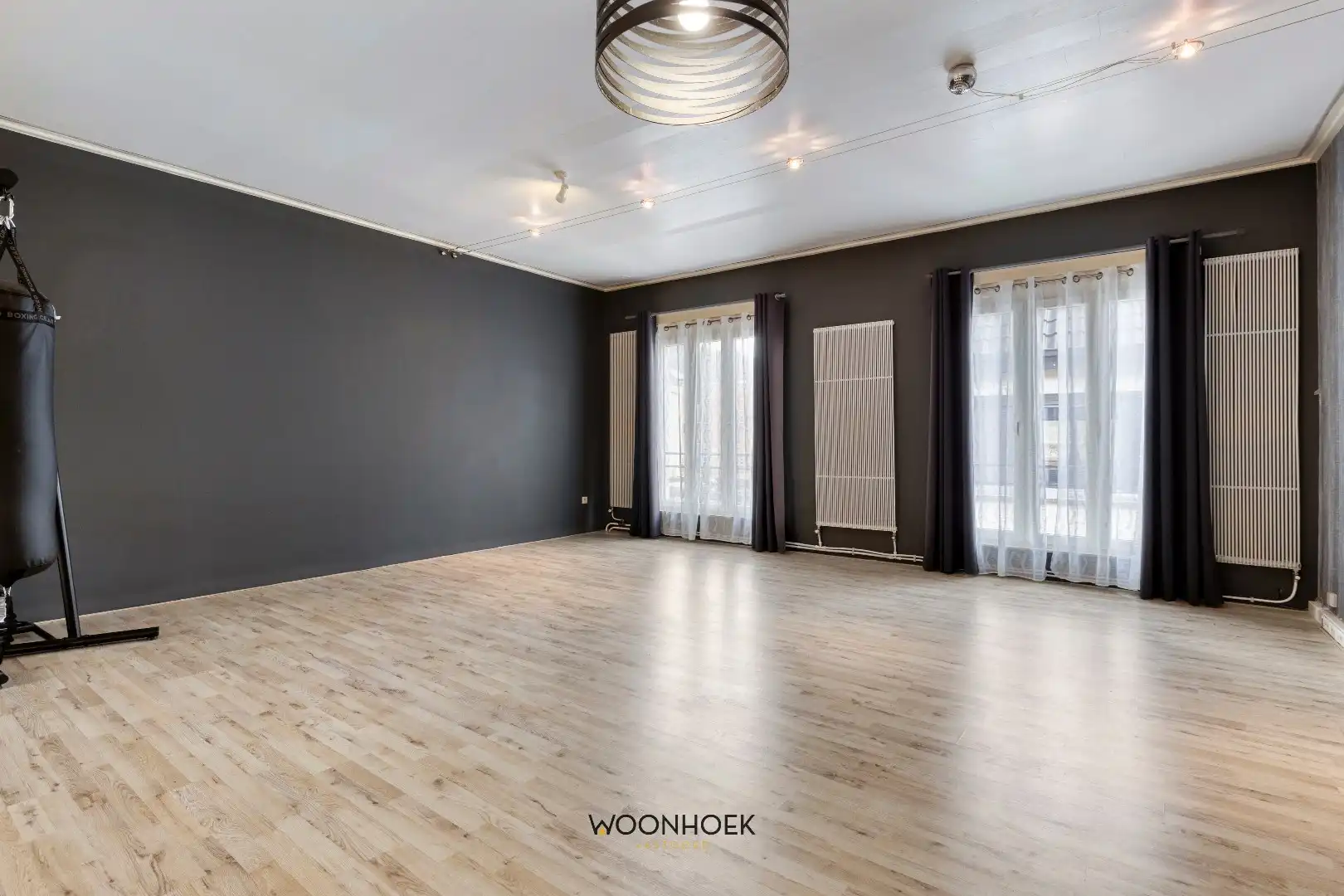 Centraal gelegen woning met 2 badkamers te Zele! foto 4