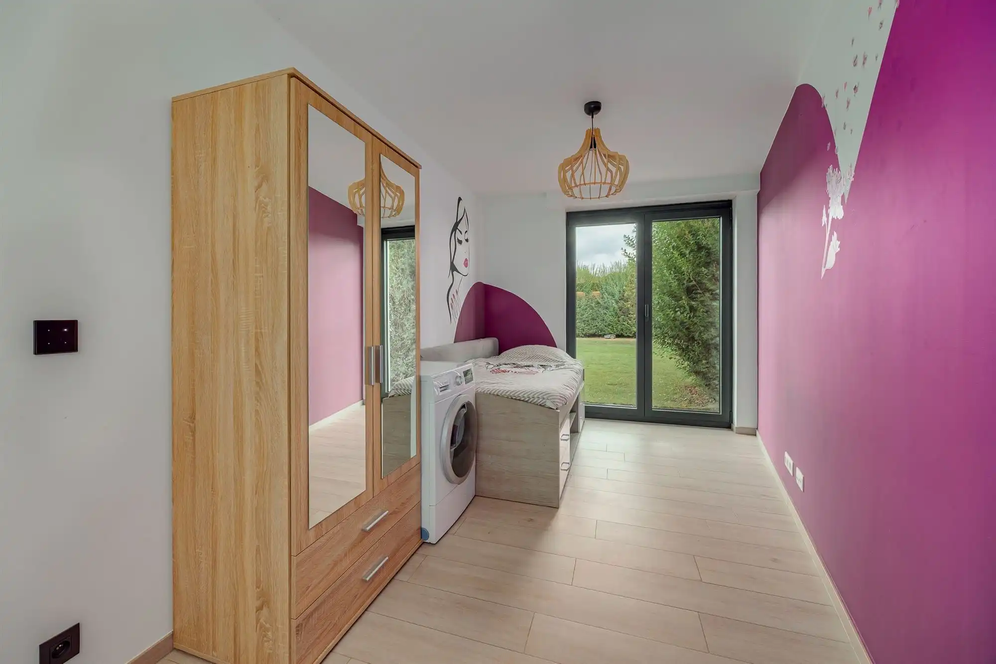 Exclusieve villa met 4 slaapkamers, 4 badkamers en luxueuze multifunctionele kelder op een toplocatie in Kalmthout! foto 19