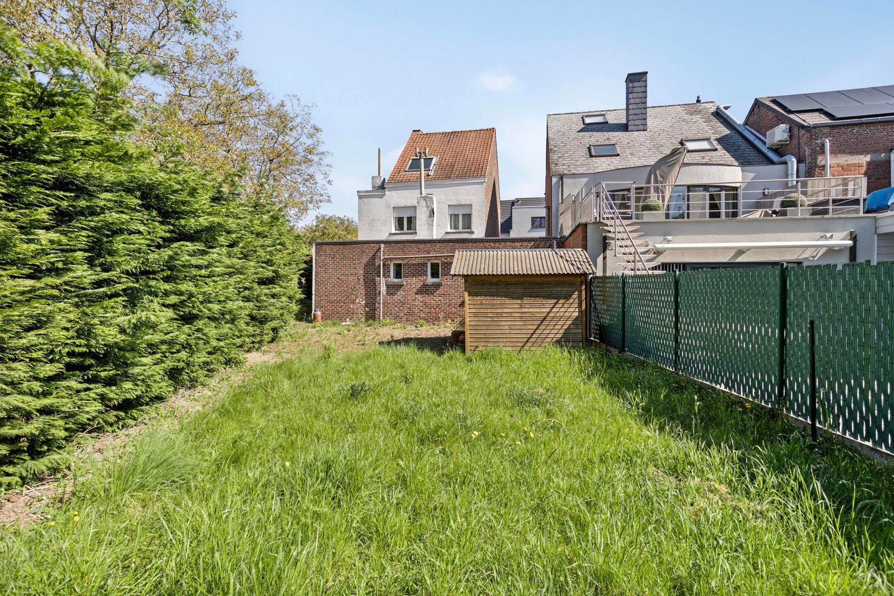 Te renoveren woning met 3 slaapkamers en tuin! foto 20