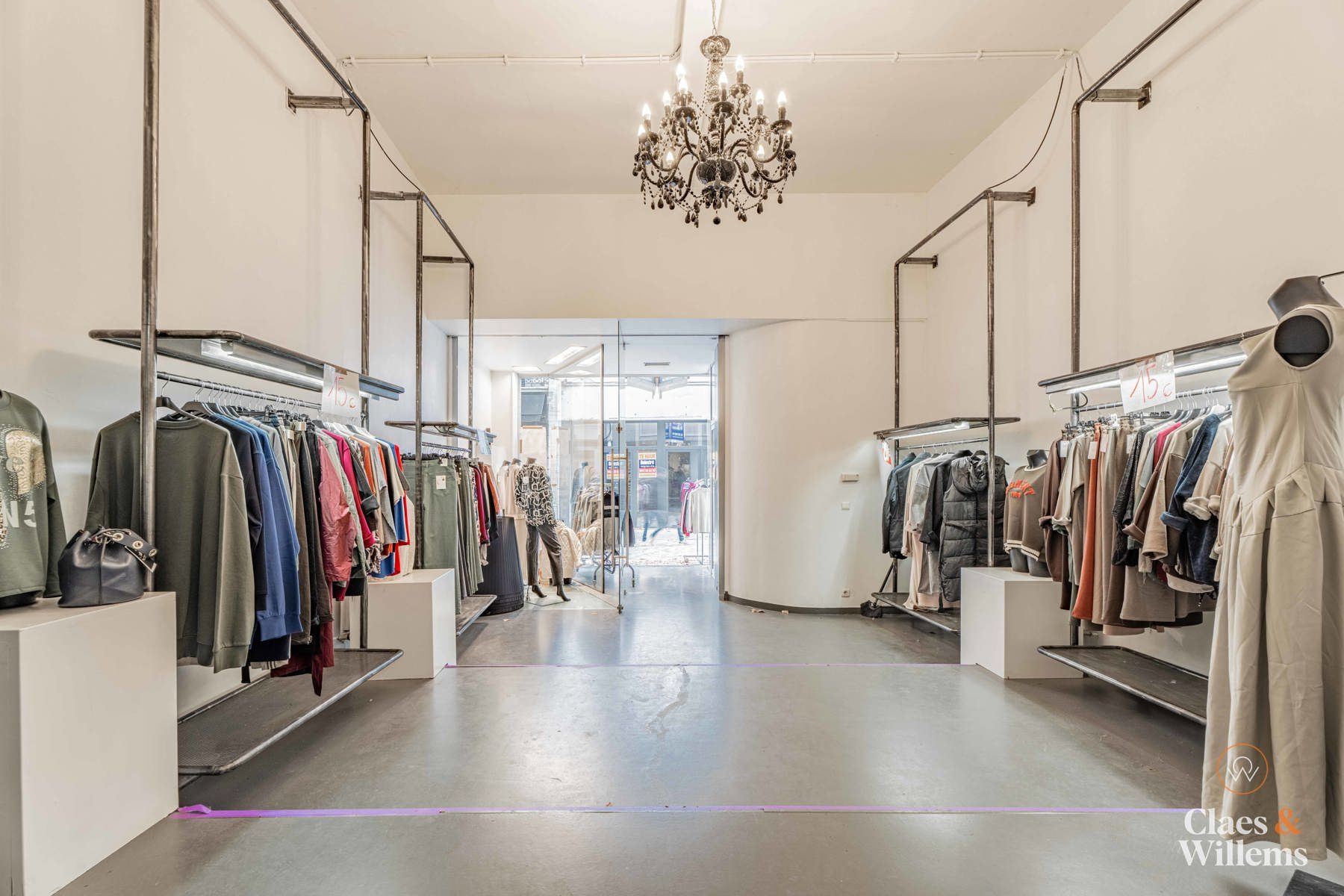 Gelijkvloerse handelsruimte in hartje Halle foto 4