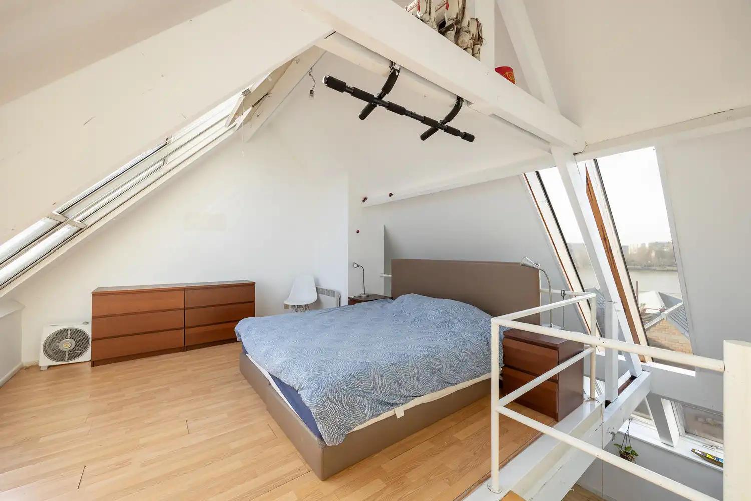 Lichtrijk wonen in het historische centrum van Antwerpen, met Scheldezicht vanuit de leefruimte! foto 19