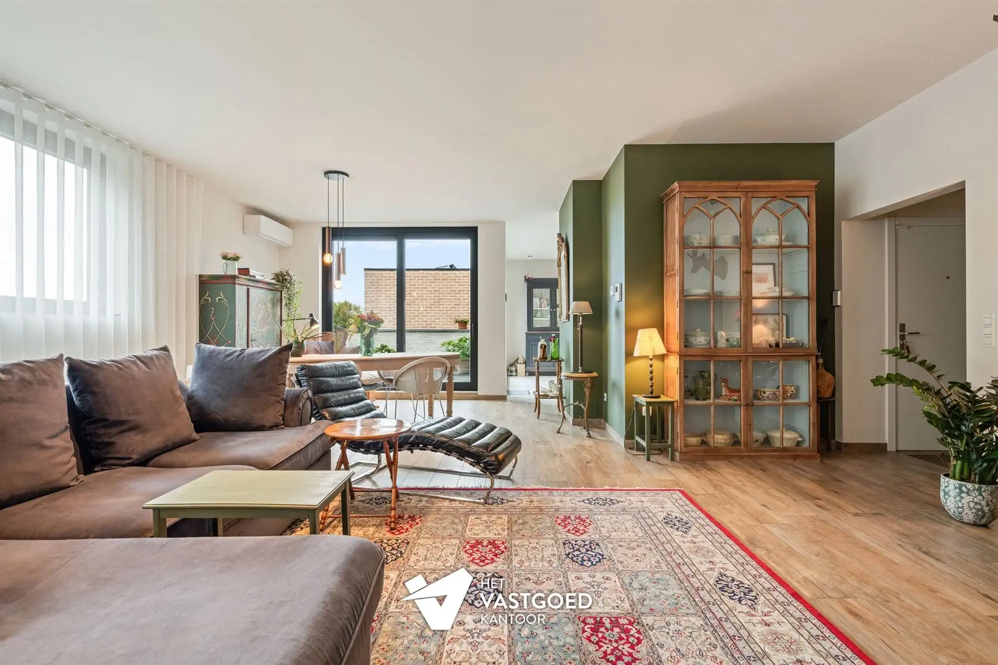 PRACHTIGE, RUIME PENTHOUSE MET 3 KAMERS IN CENTRUM foto 3