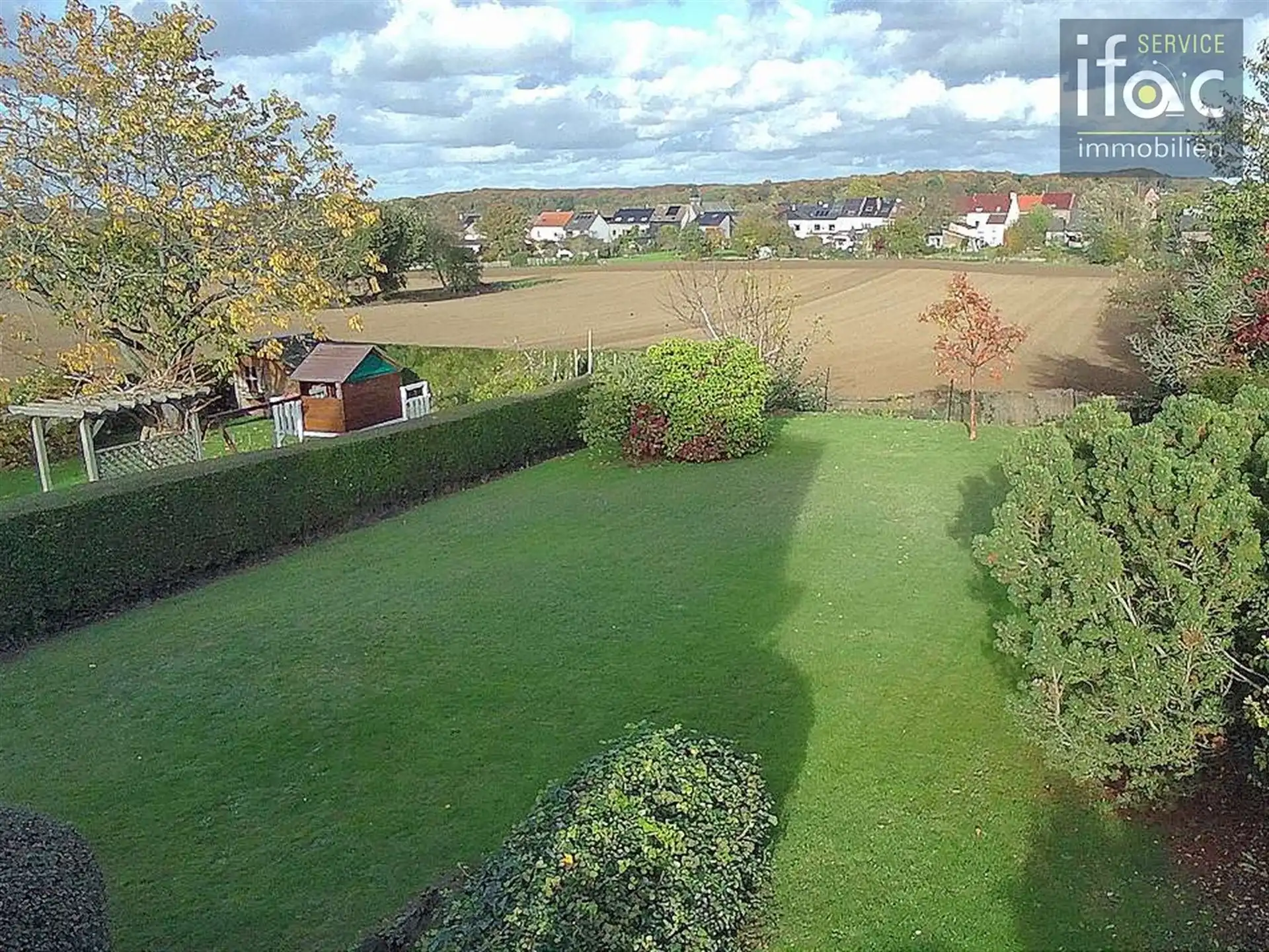 Fantastisch gelegen villa met panoramisch uitzicht  foto 8