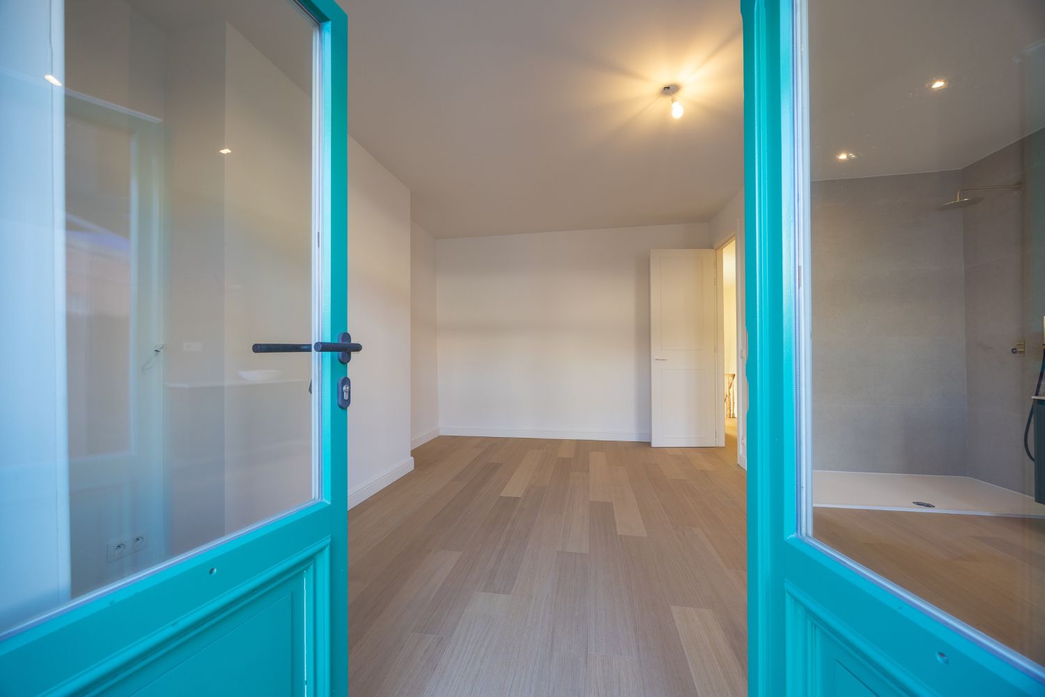 Gerenoveerd herenhuis met 5 slaapkamers foto 27