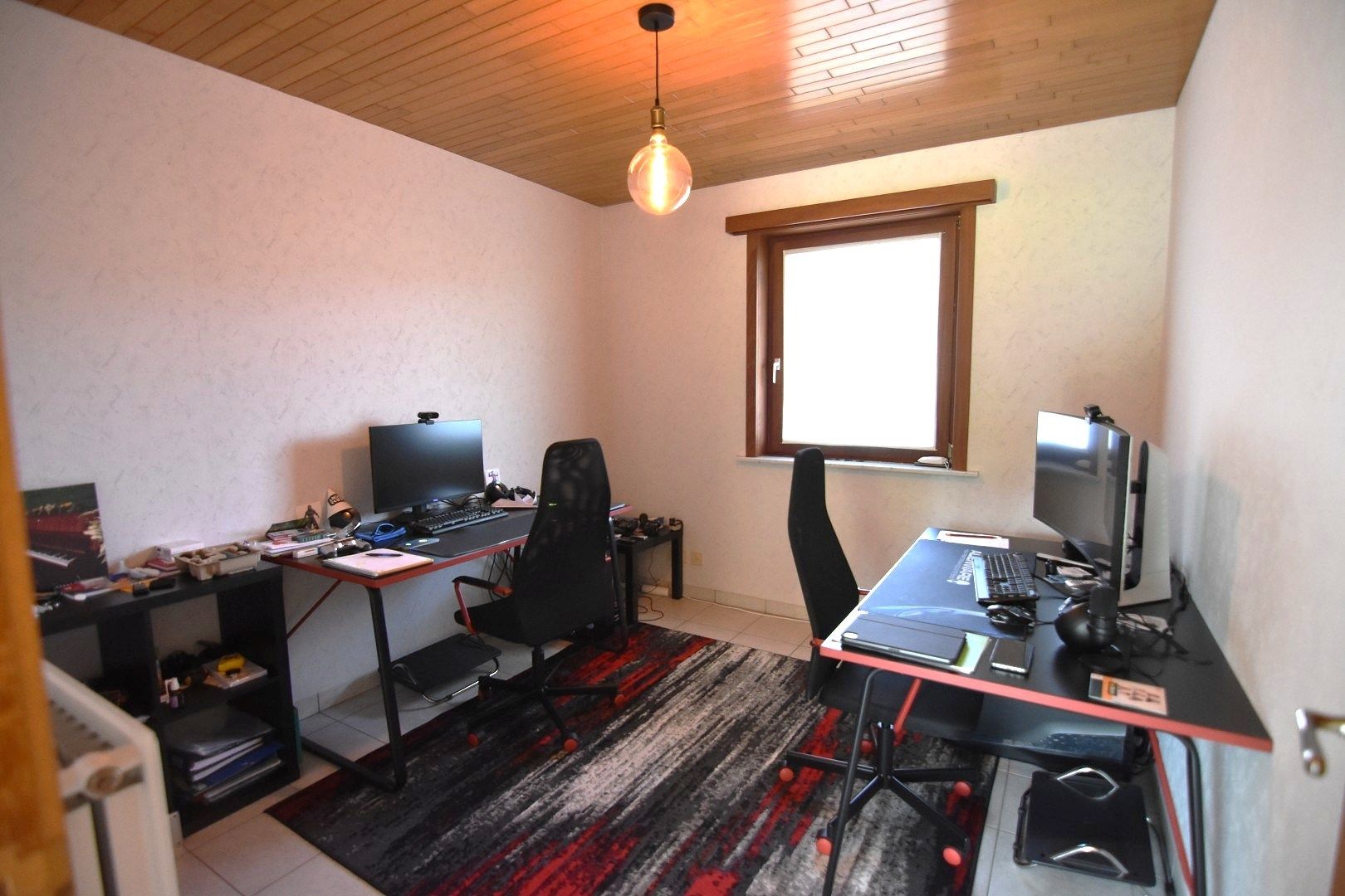 Alleenstaande woning met indrukwekkende tuin foto 8