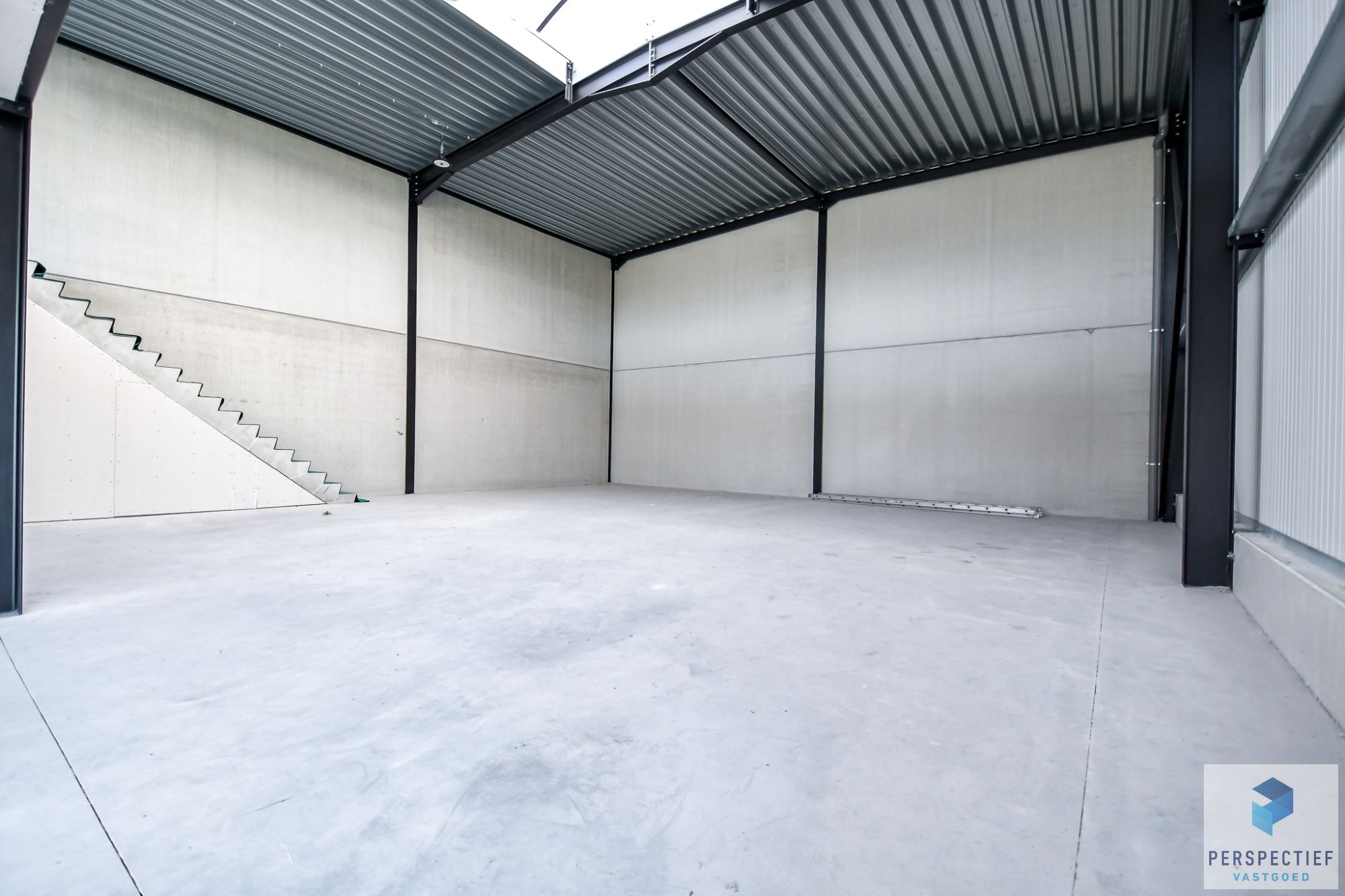 Loods (191 m²) te huur in het industriepark SCHATTING te Zedelgem - UNIT B foto 6