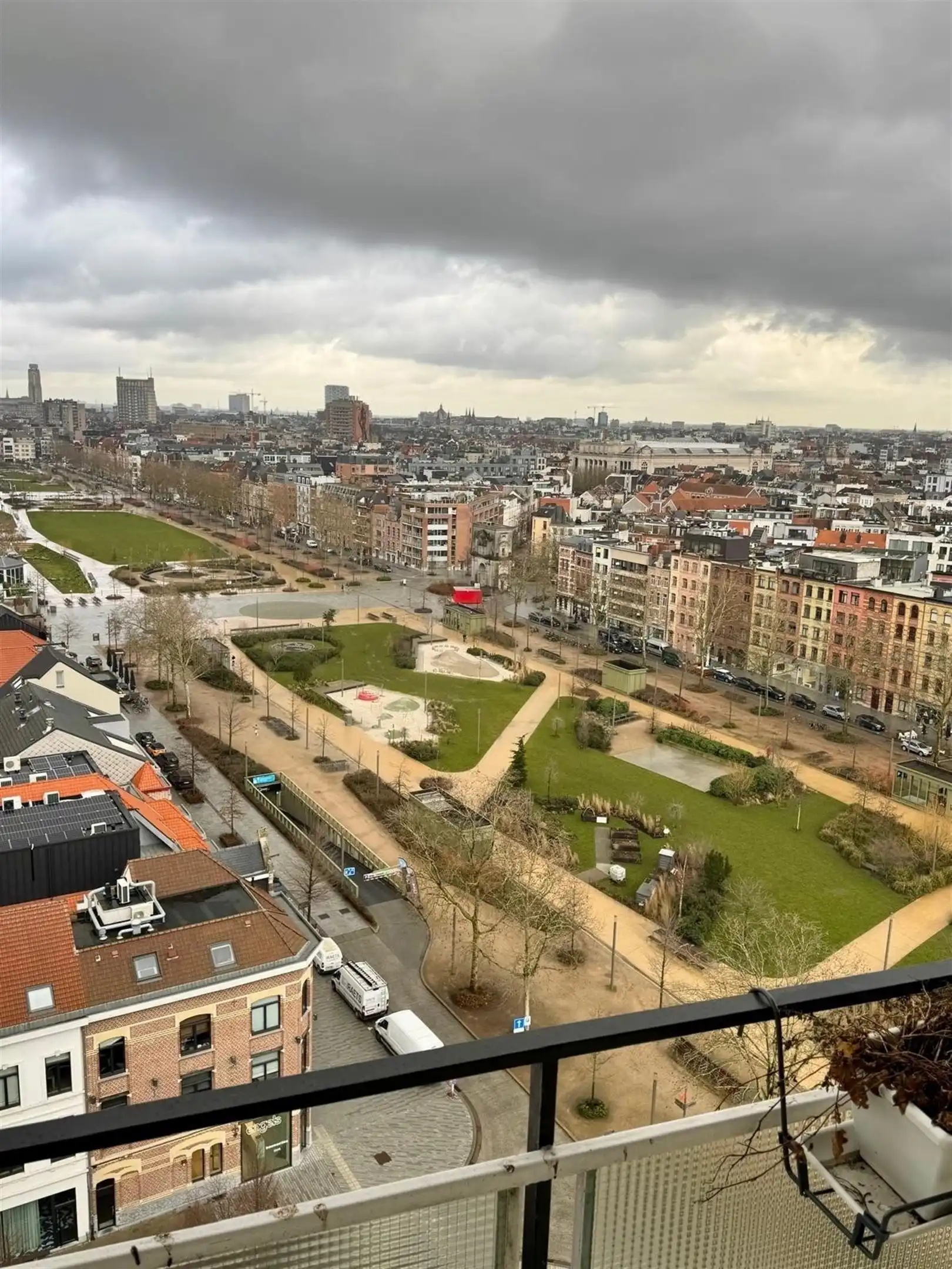 Gemeubeld hoekappartement (12e verdieping) met 3 slaapkamers foto 17