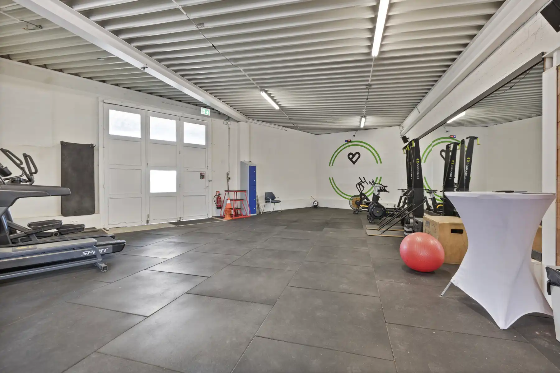 Commerciële ruimte te huur foto 8