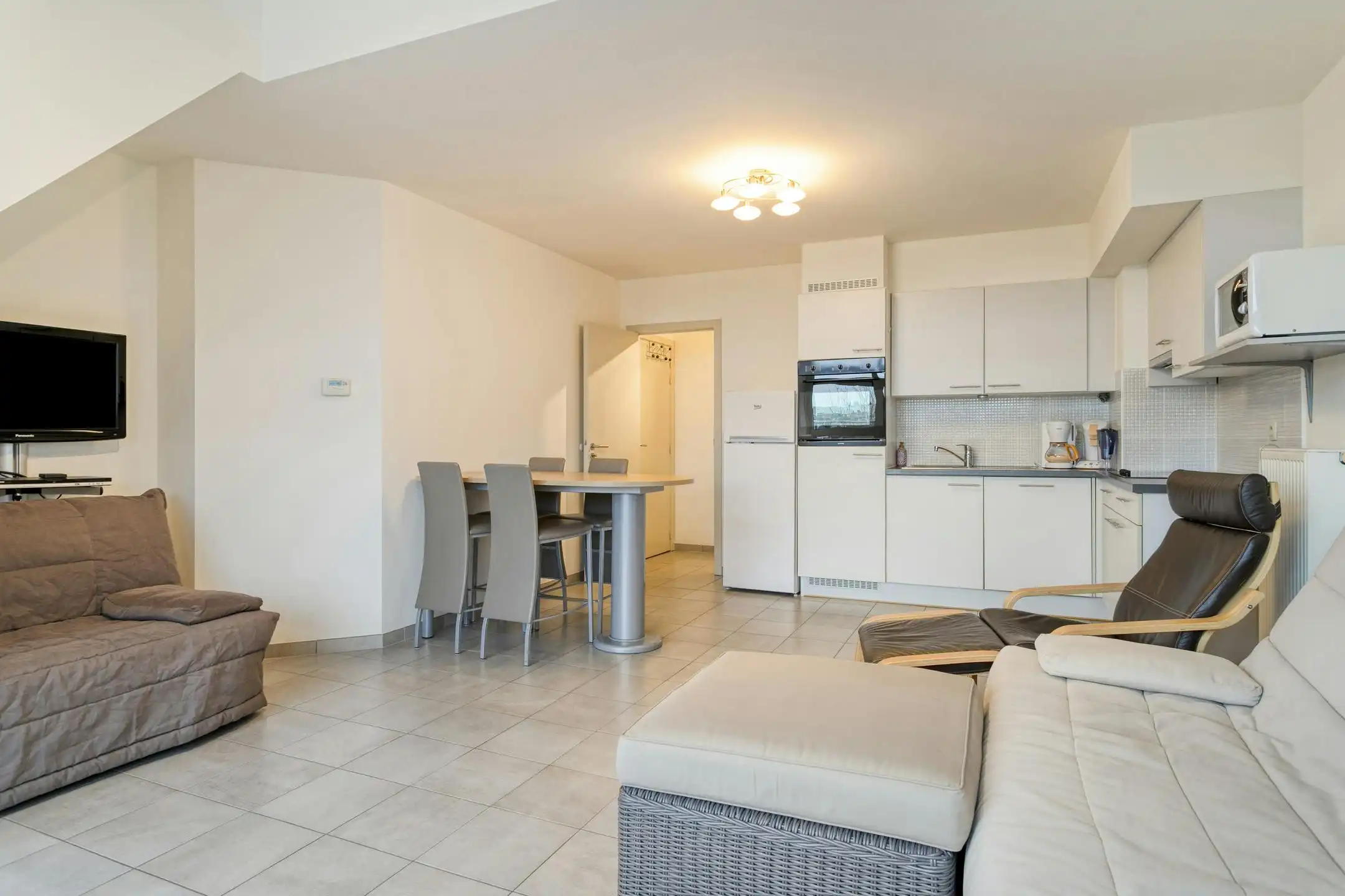 Instapklaar appartement met 2 terrassen in centrum De Panne foto 4