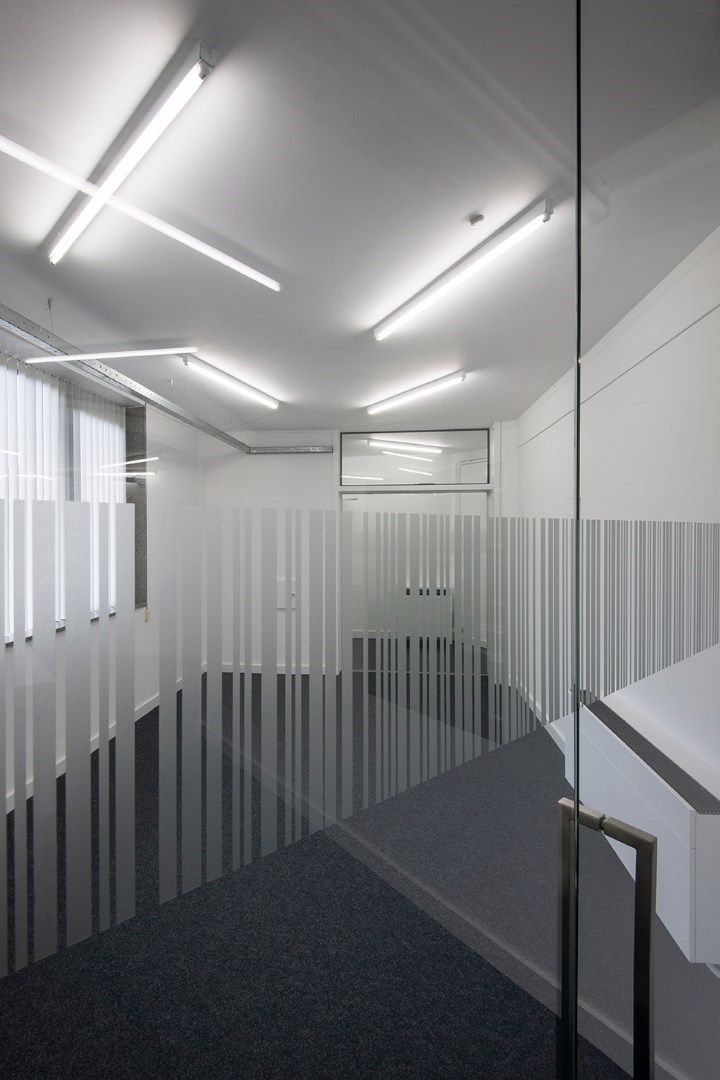 Instapklare kantoorruimte  (32 m²) met parking en alle faciliteiten inclusief, Torhout. foto 7
