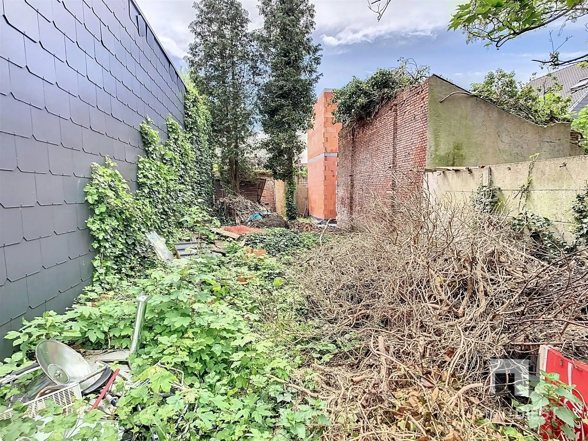 Handelspand 180m2 gelijkvloers op 3,47are met achterliggende tuin foto 13