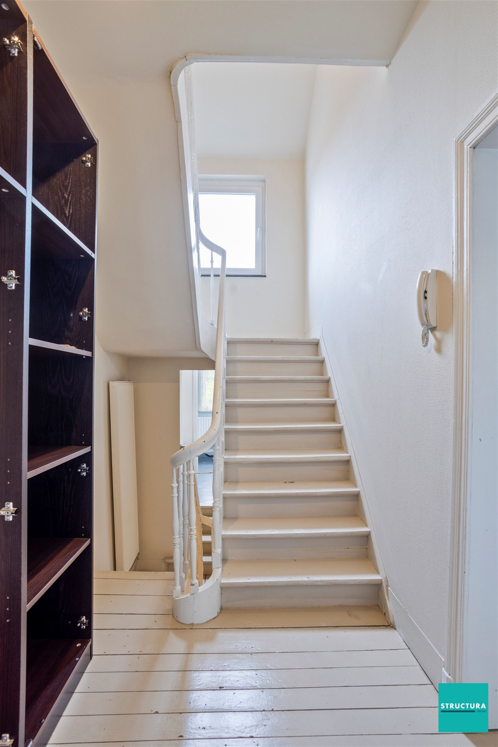 Instapklare rijwoning met stadskoer in hartje Merchtem foto 18