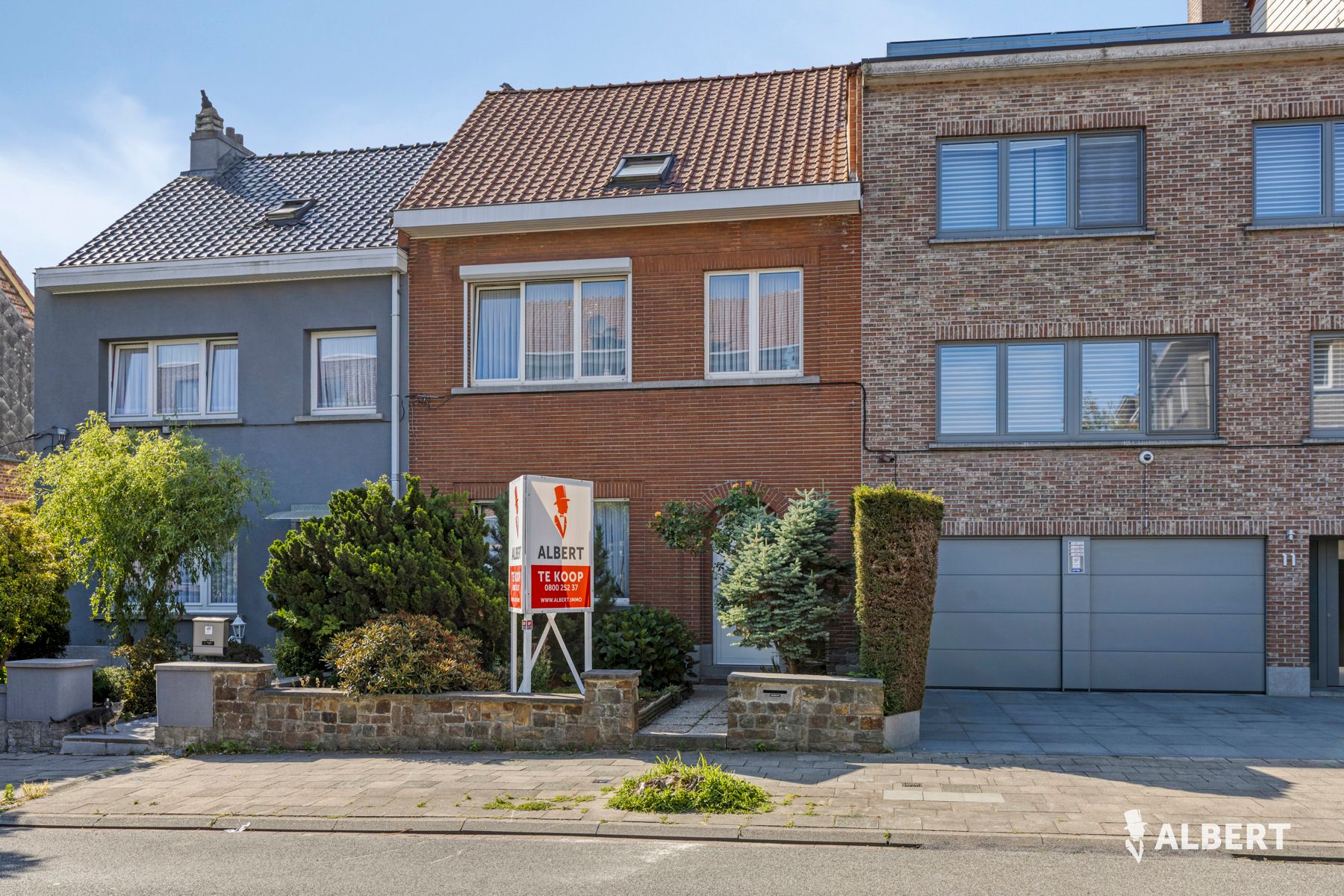 Instapklare gezinswoning met 3 slaapkamers  foto {{pictureIndex}}