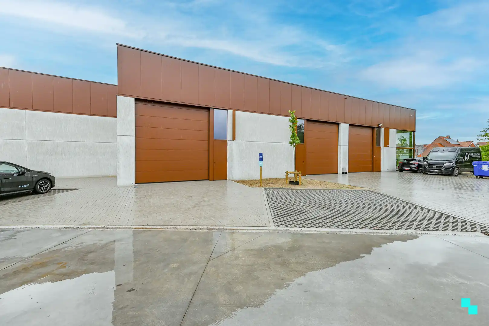 KMO-unit van ca. 123 m² in nieuwbouw bedrijvenpark "Stuyf" te Izegem foto {{pictureIndex}}