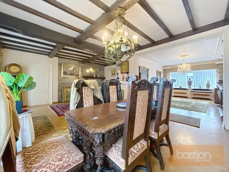 Ruime woning in rustige omgeving te Marke! foto 4