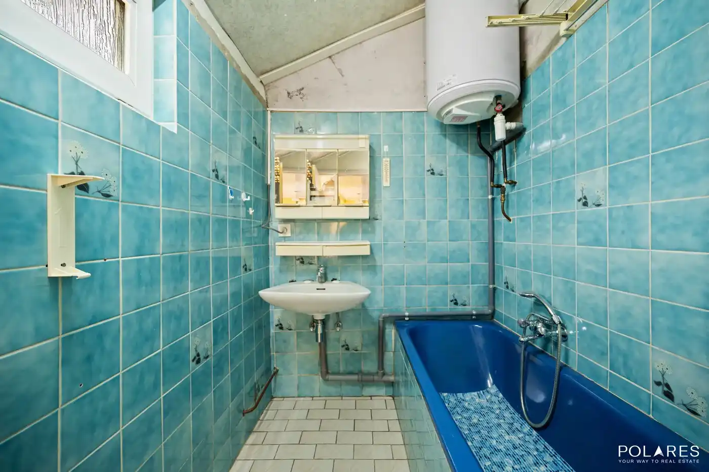 Halfopen woning met veel potentieel in Halle  foto 8