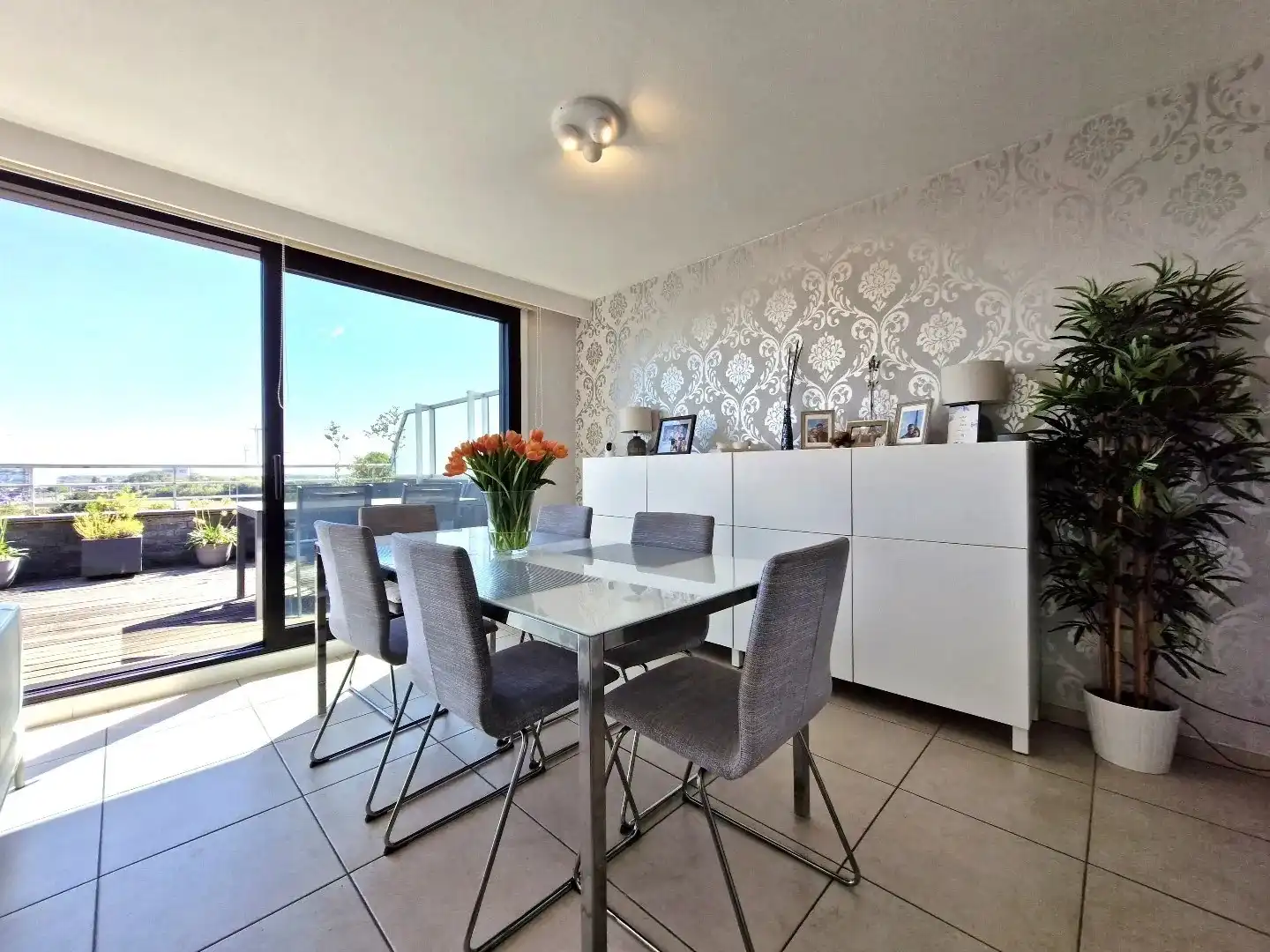 Lichtrijk penthouse-appartement met groot zonneterras in Zeebrugge – op wandelafstand van zee foto 6