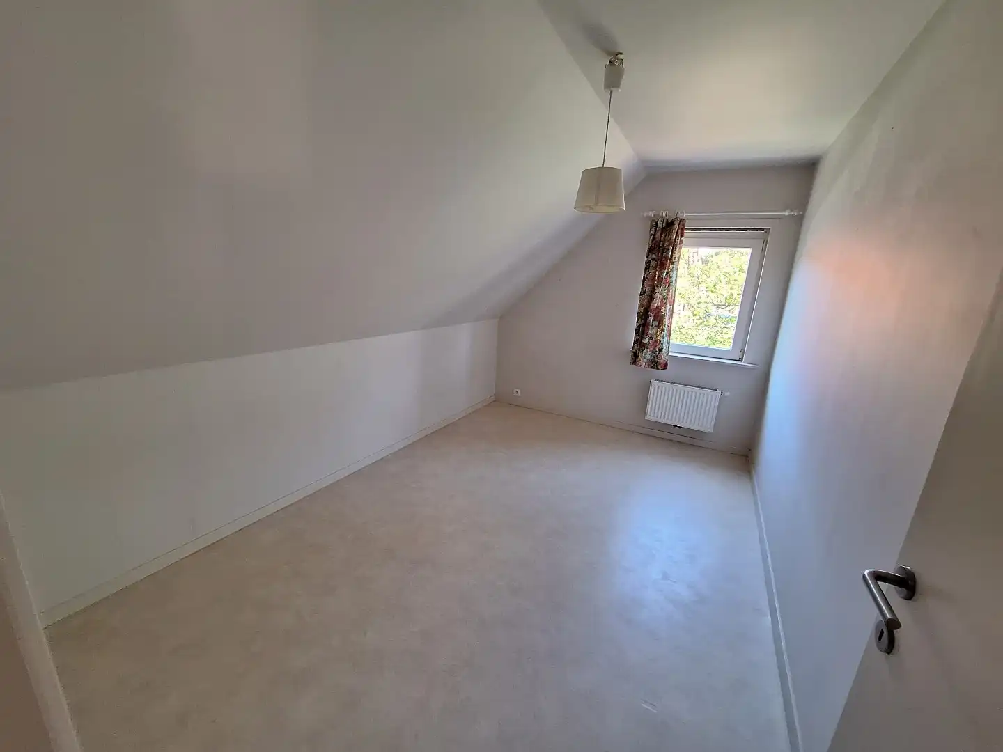Recente alleenstaande woning met 4 SLK op ruim perceel foto 15
