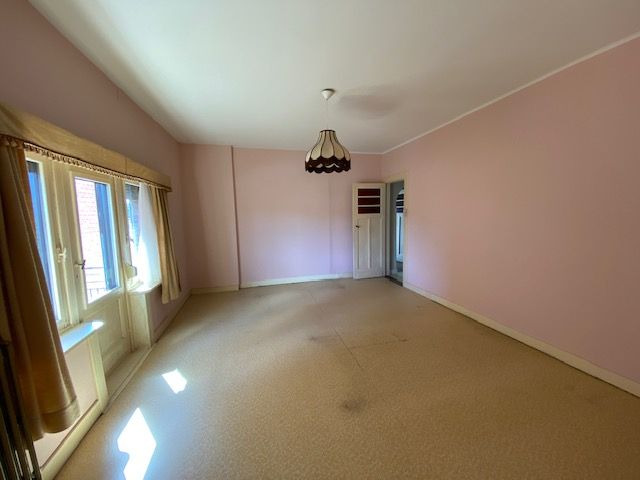 Te renoveren art deco woning met tuin op 900m² foto 14