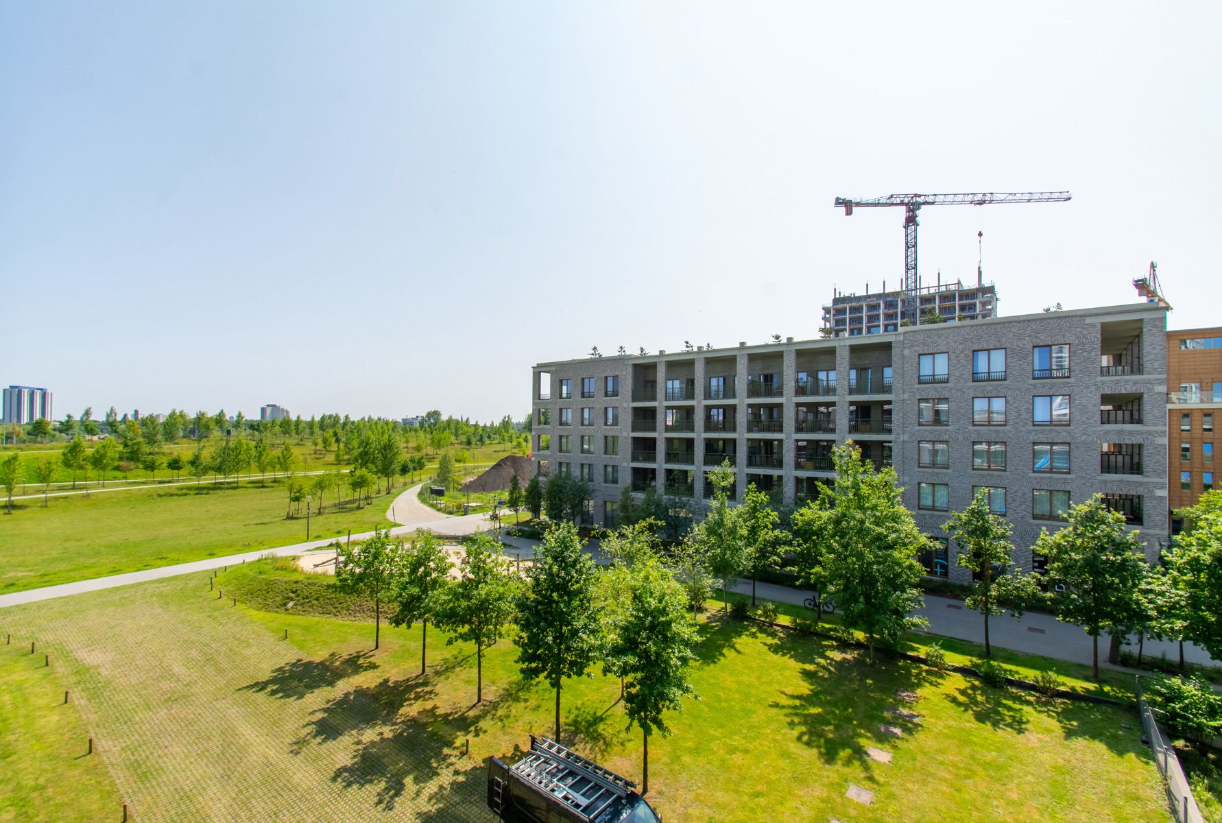 Gezellig 1slpk app. met prachtig terras en zicht op park  foto 4