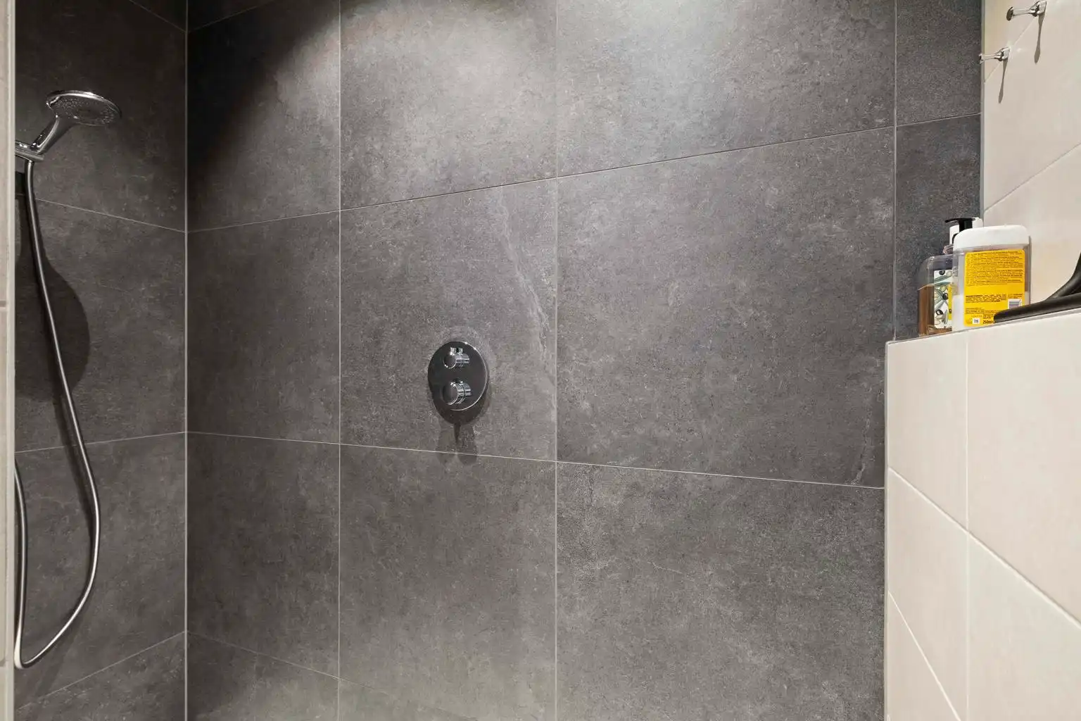 Instapklare Penthouse in Opwijk centrum! foto 12