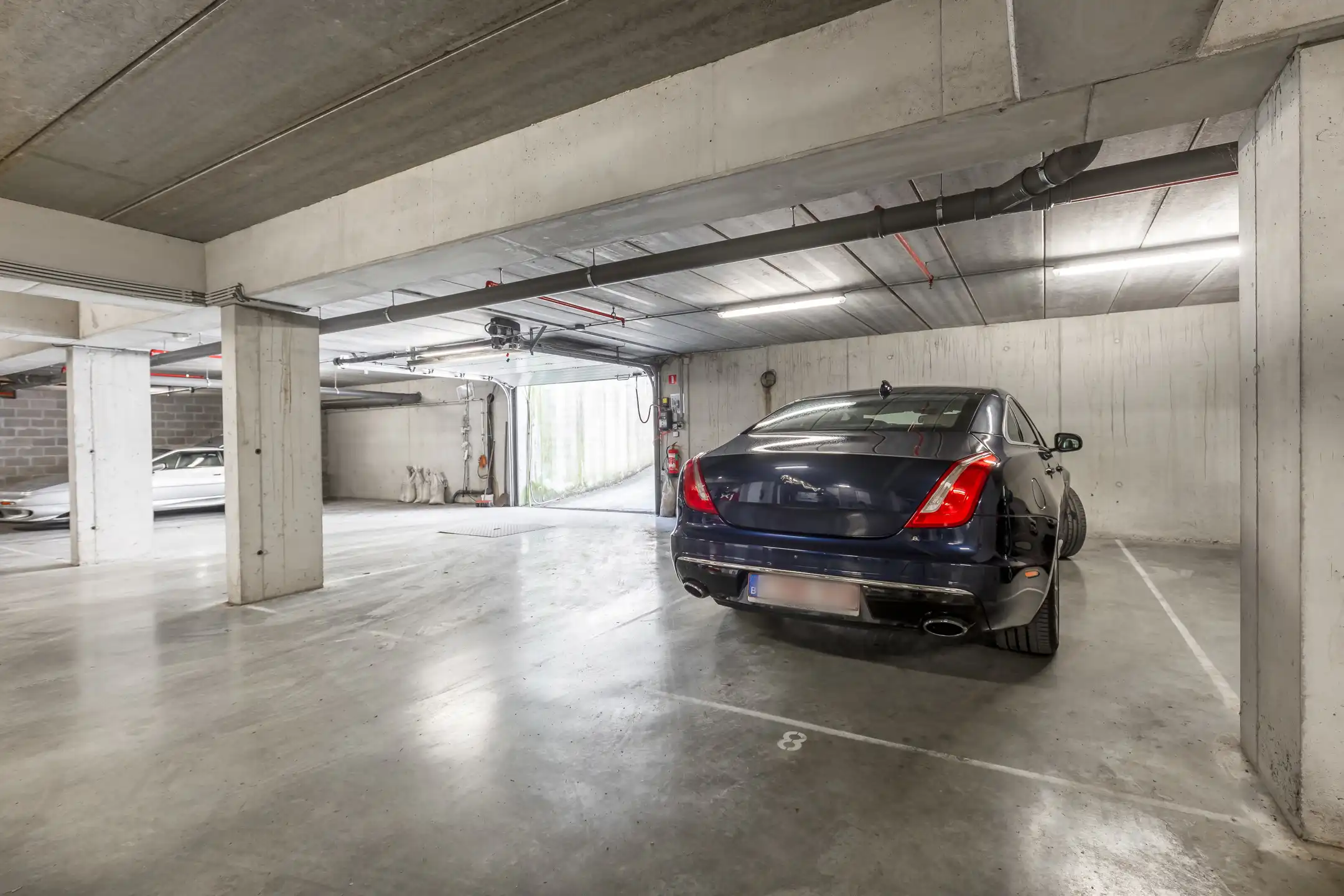 Unieke duplex met lift, terras en optionele parking foto 27