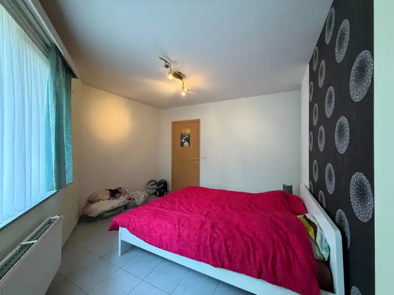 Modern gelijkvloers appartement nabij Sportcentrum Sint-Gillis foto 7
