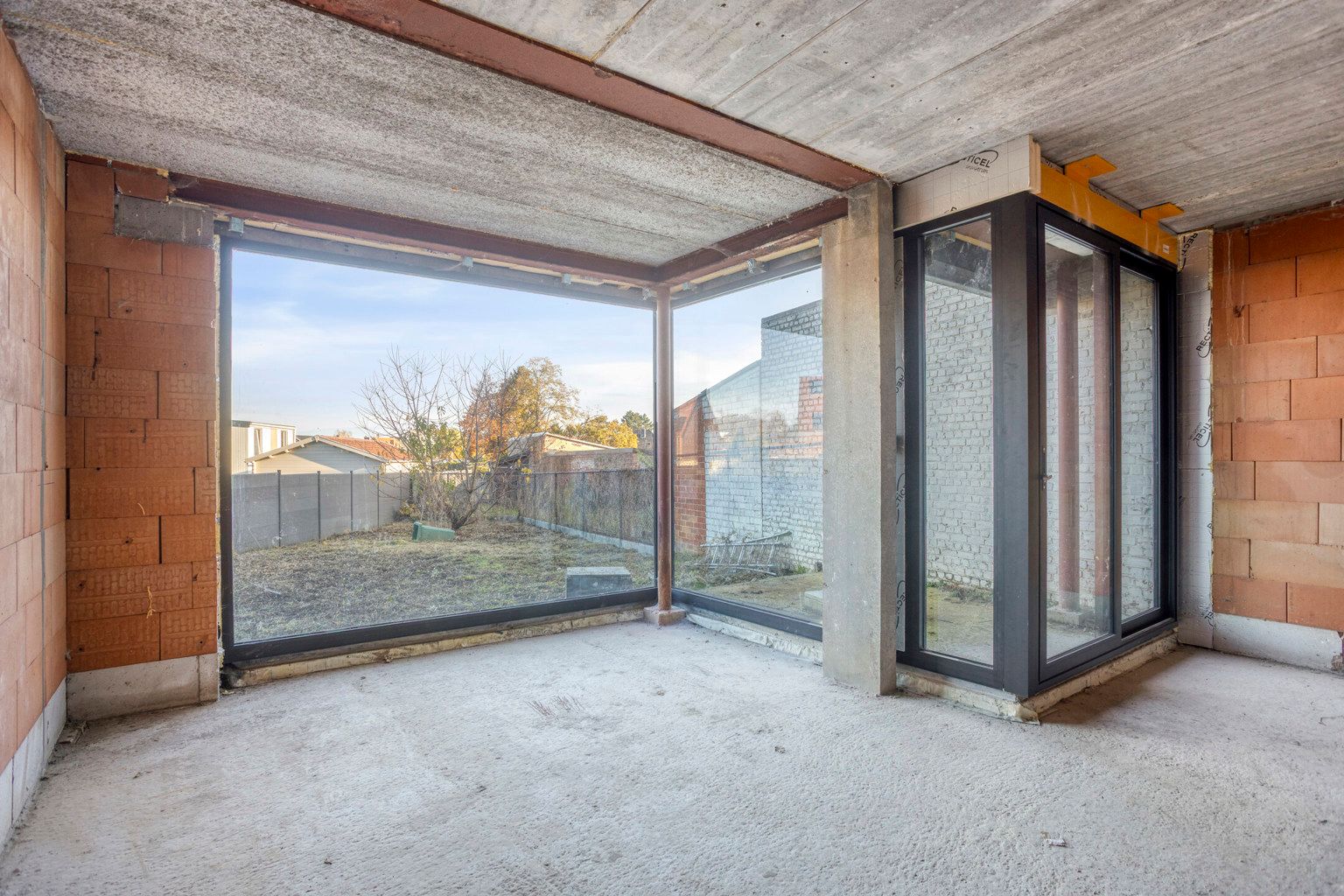 Casco nieuwbouwwoning met tuin in centrum van Hoegaarden foto 11