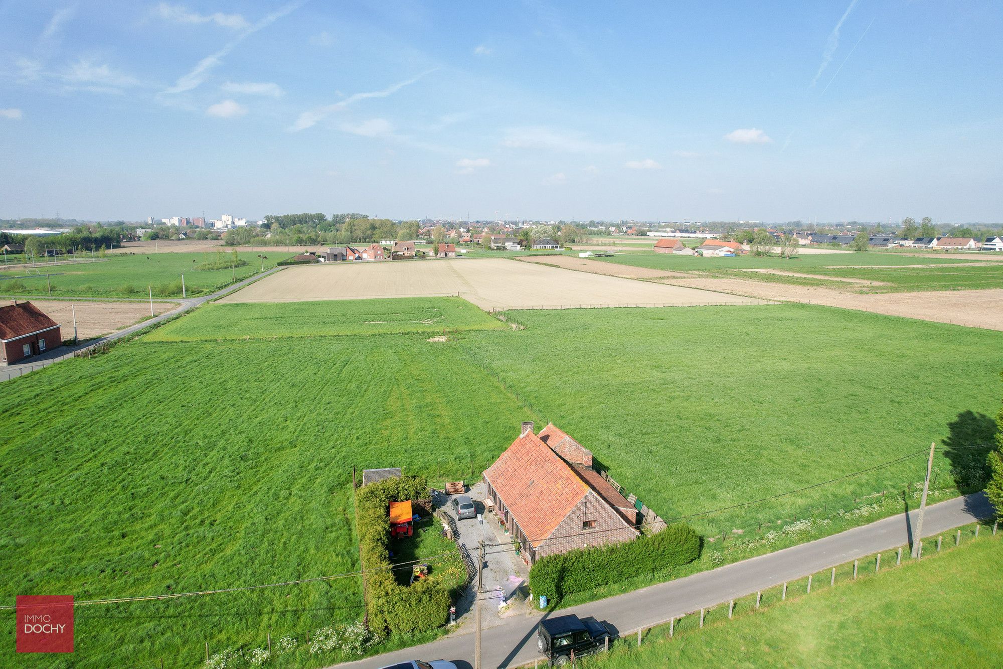 Grond met mogelijkheid tot bouwen villa 1.000m³ foto 1