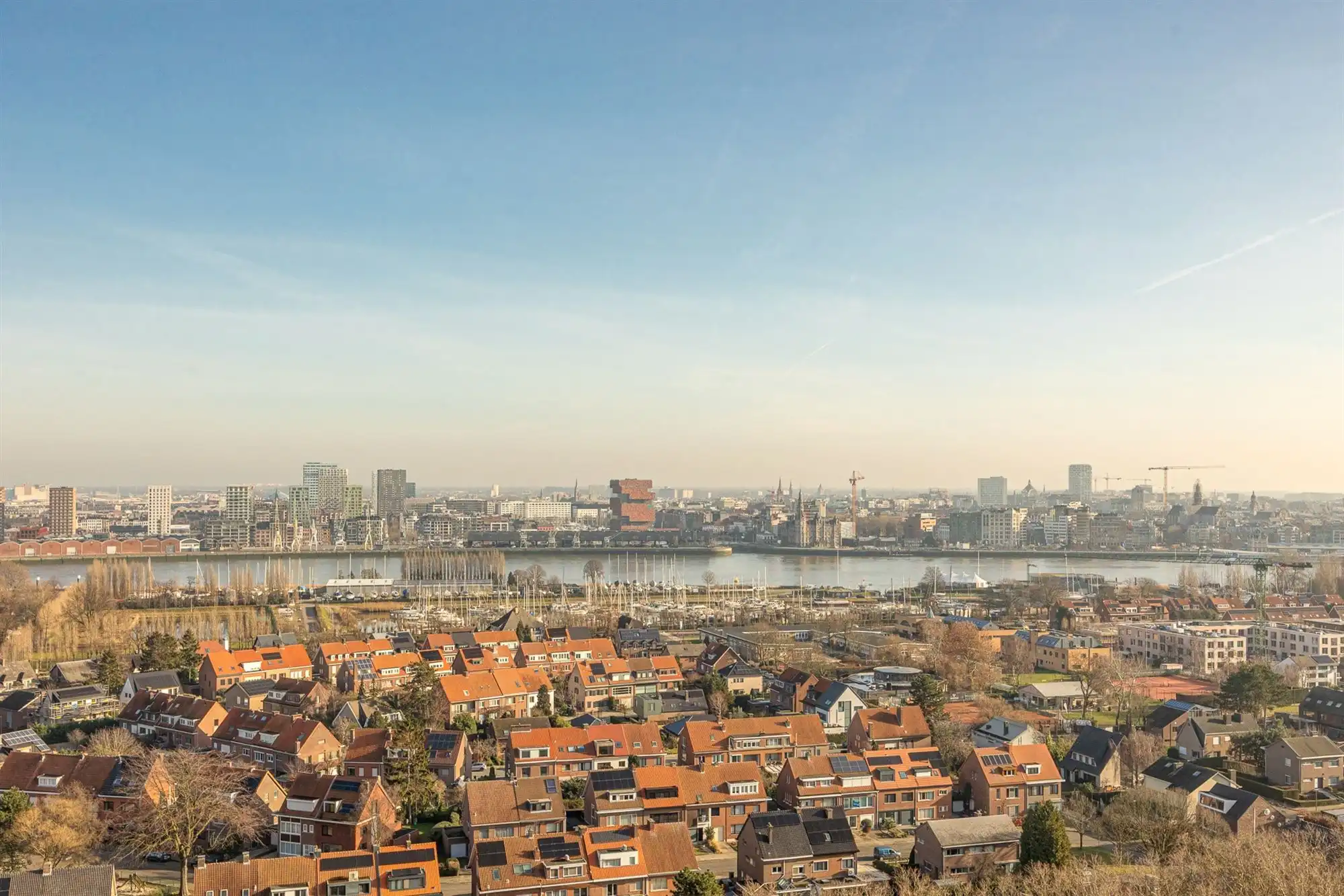 drieslaapkamerappartement met prachtig zicht foto 21