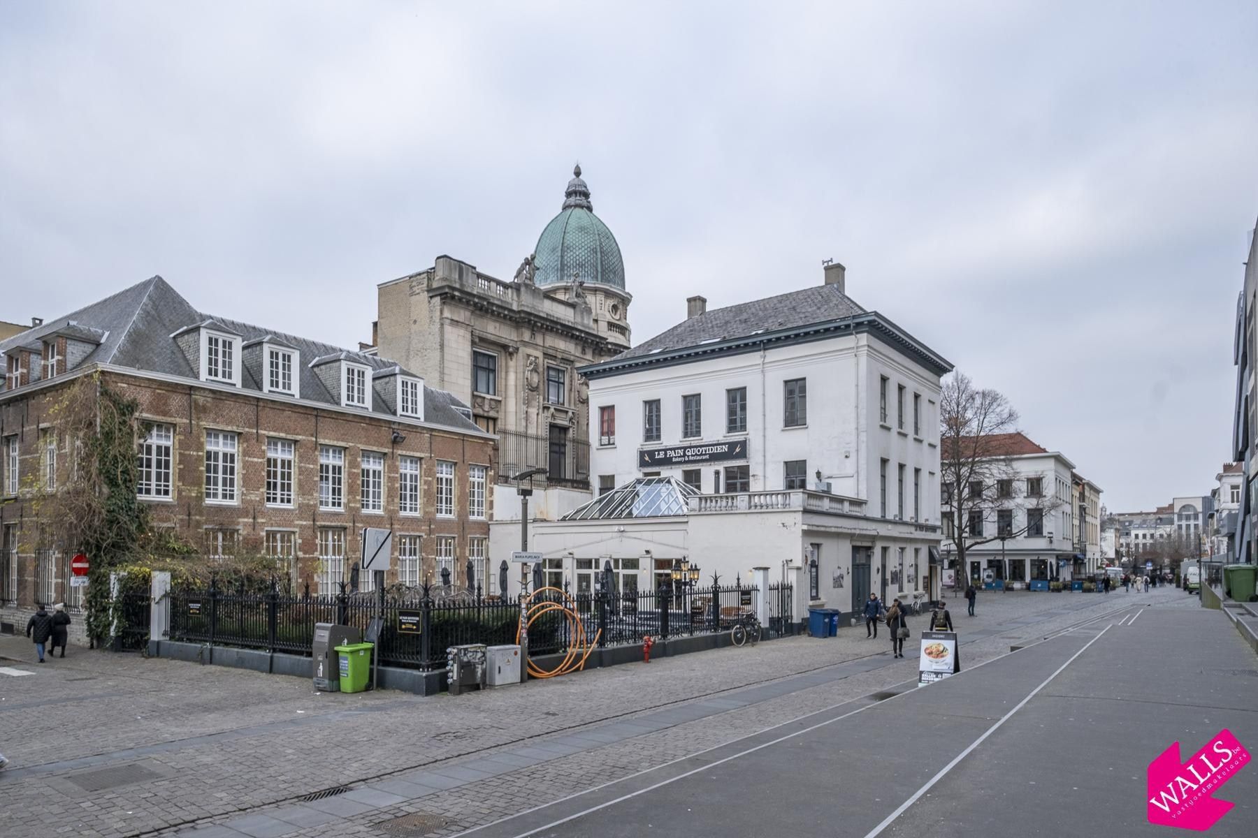 Lichtrijke studio aan Theaterplein! foto 13