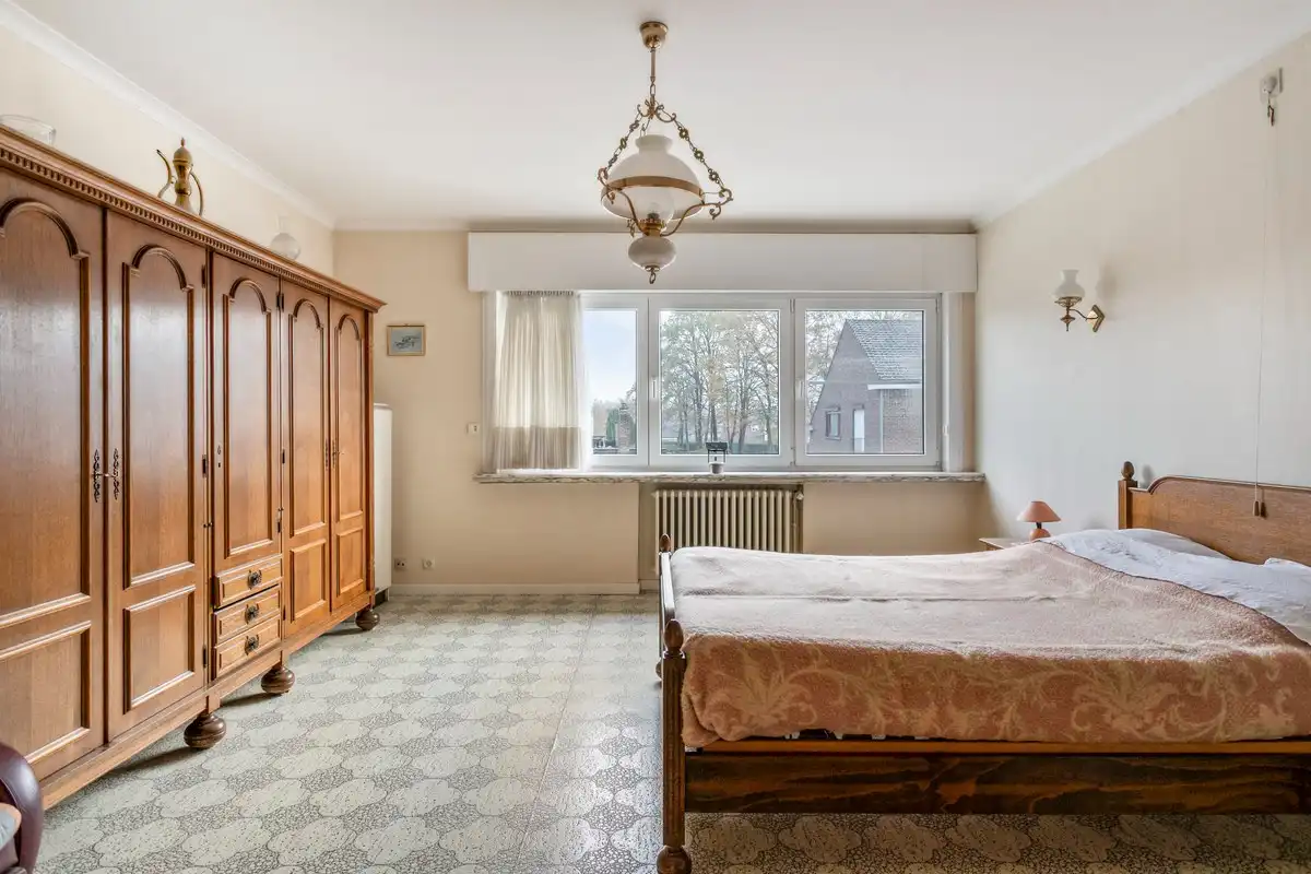 Zeer goed onderhouden halfopen bebouwing met 3 slaapkamers en garage! foto 11