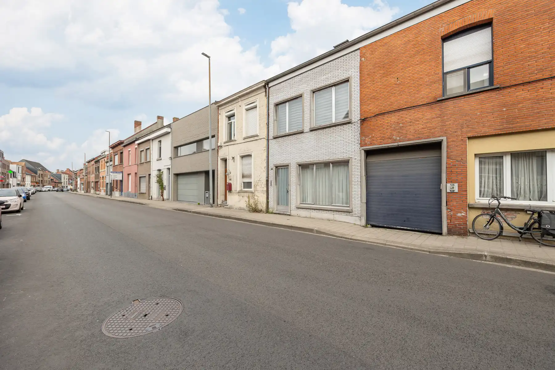 Een woning met 4 slaapkamers gelegen nabij het centrum van Turnhout. foto 2