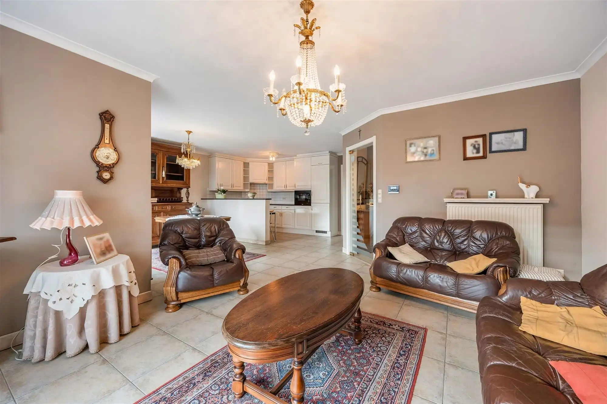 PERFECT ONDERHOUDEN APPARTEMENT MET 2 SLAAPKAMERS TE PAAL-DORP foto {{pictureIndex}}