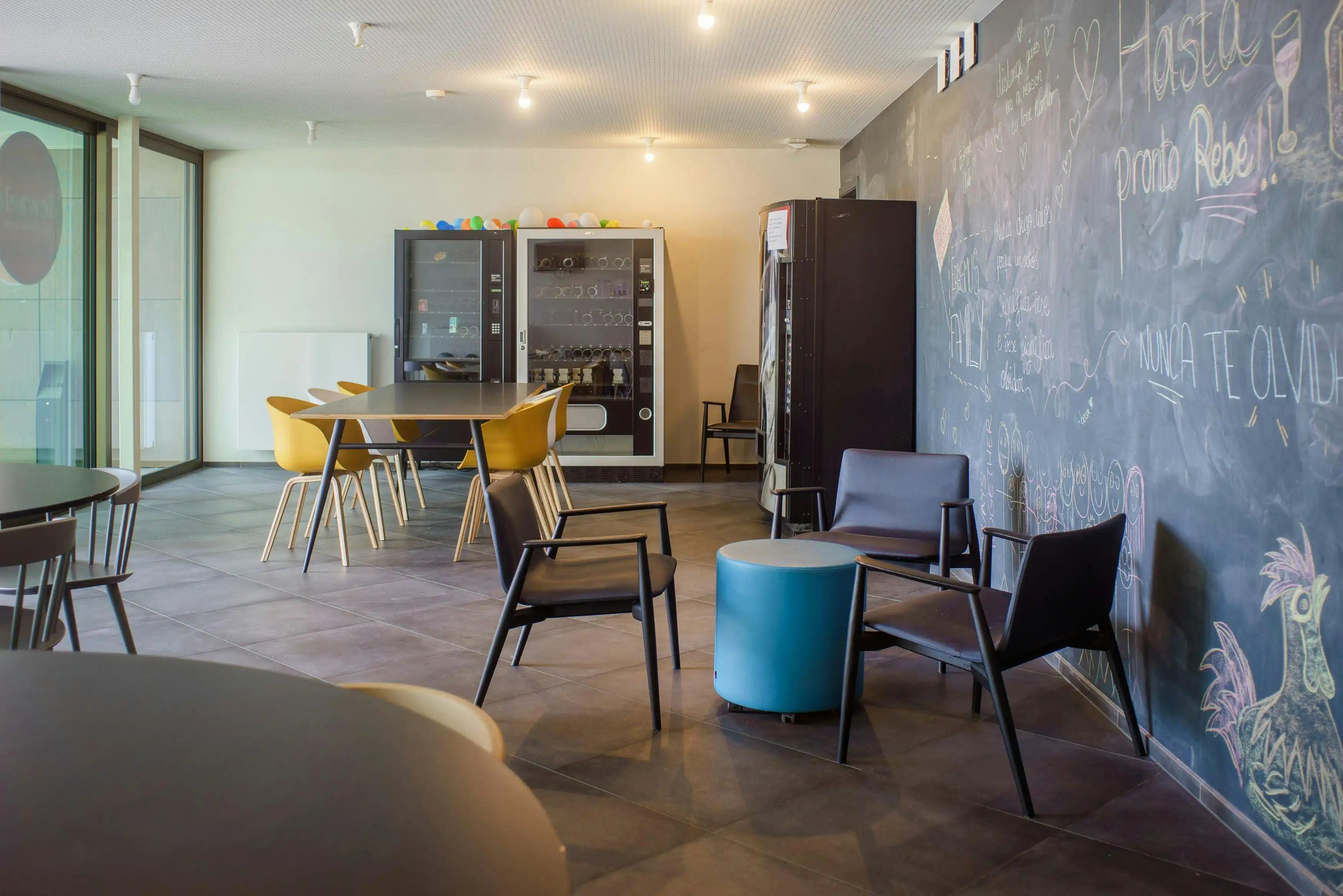 Studentenkamer te koop vlakbij station Brugge foto 8