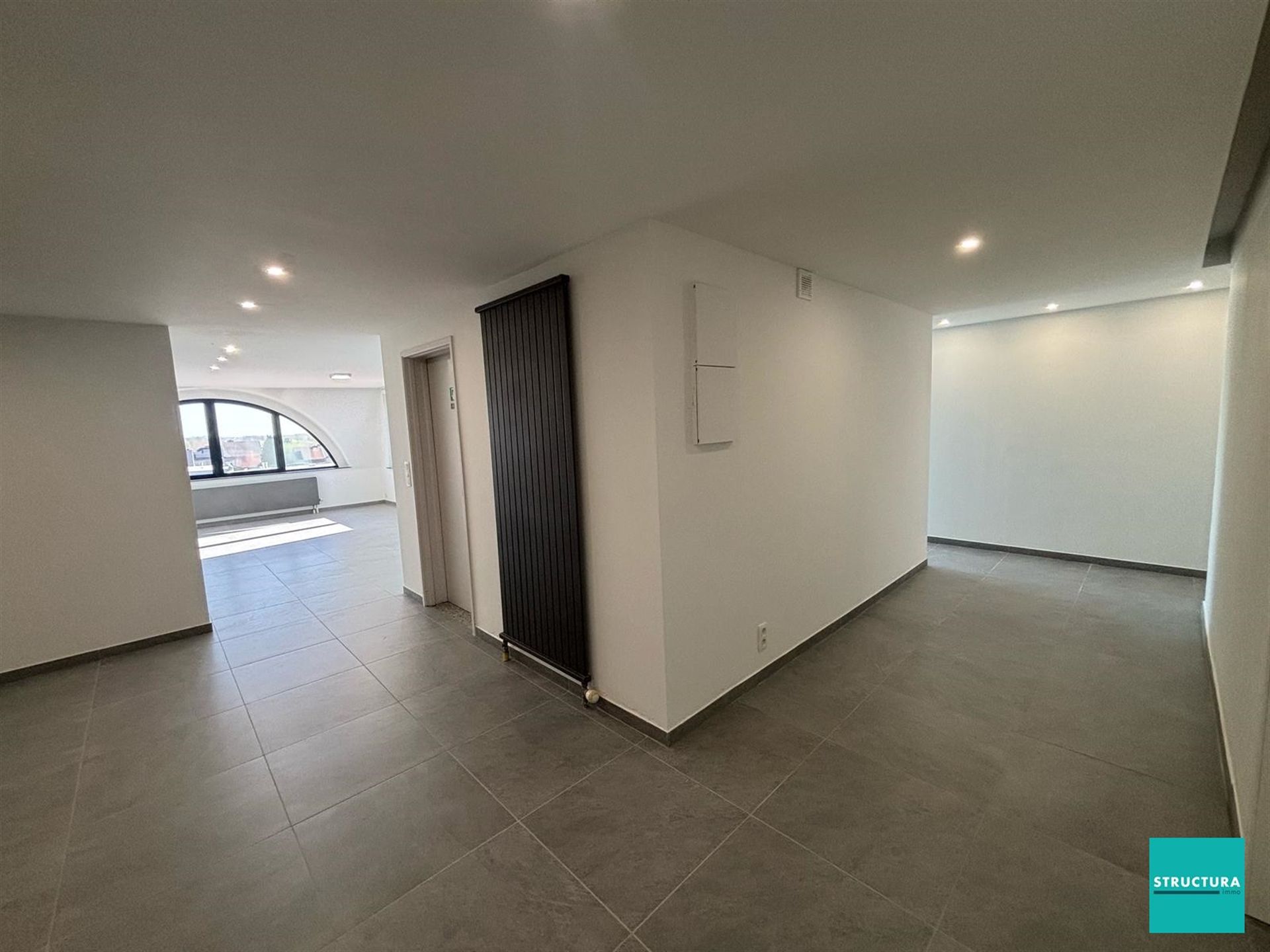 Volledig gerenoveerd loft-appartement in het centrum! foto 23