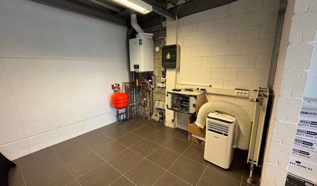 Commercieel gelegen kantoor te huur aan R4 in Mariakerke (Gent) foto 15