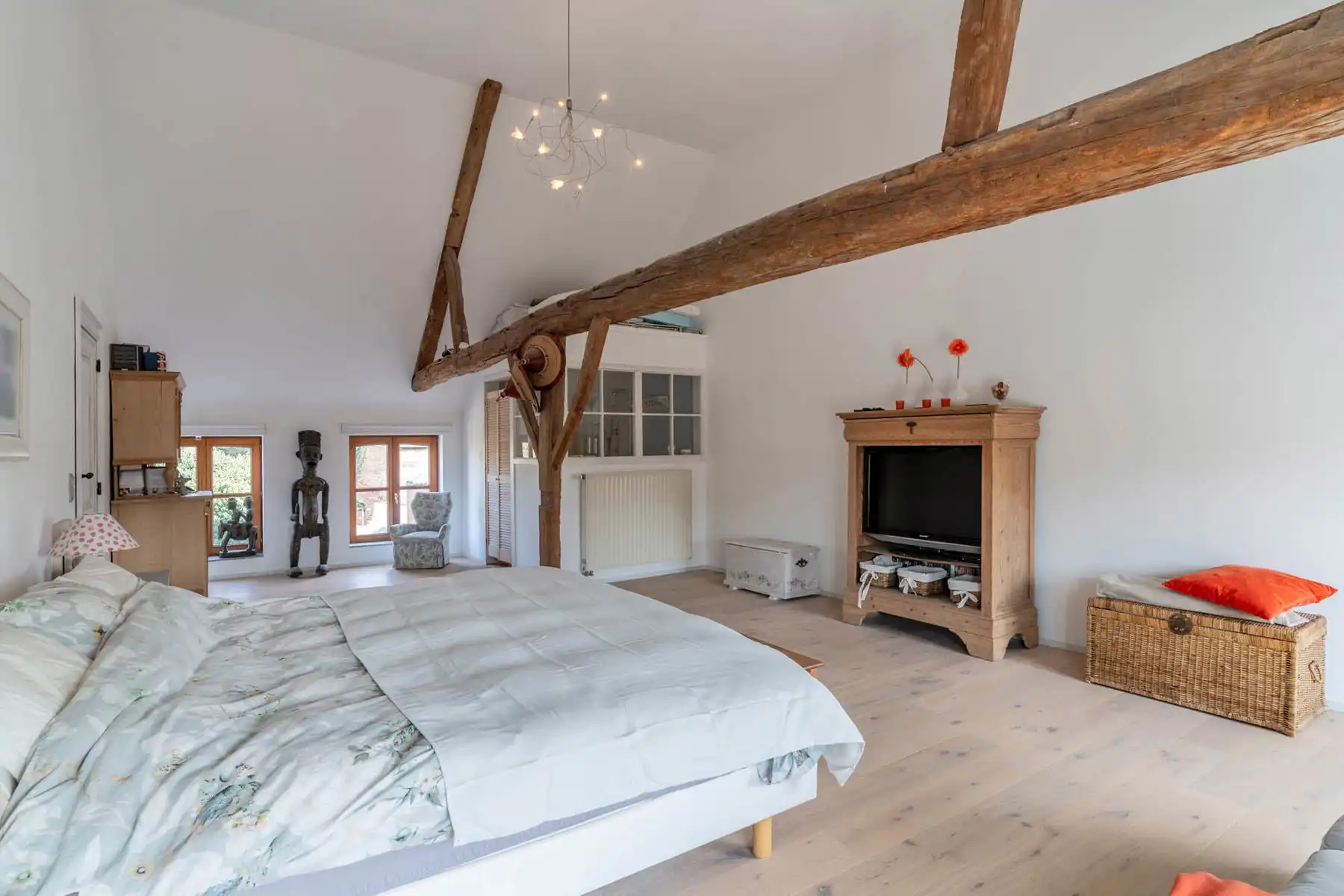 Karaktervolle gerenoveerde woning te Hoegaarden. foto 12