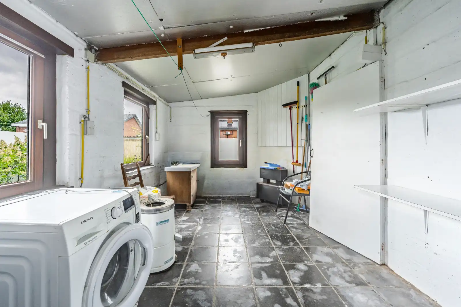 Woning met veel mogelijkheden op rustige locatie foto 15