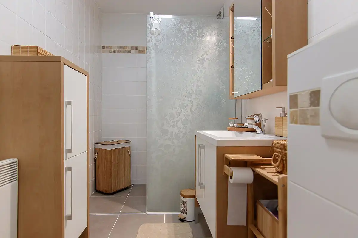 Verzorgd appartement met 2 slaapkamers,  groot terras en lift foto 28