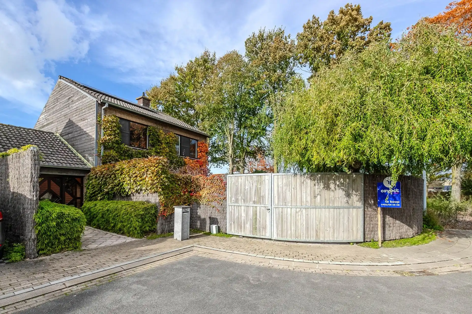 Goed onderhouden hoekwoning op een rustige, centrale ligging met prachtige tuin en ruim bijgebouw. foto 13