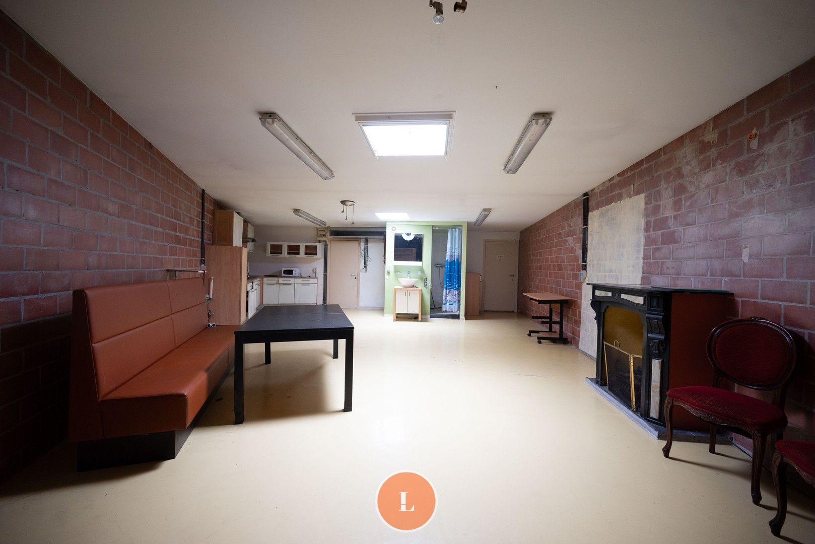 Centraal gelegen pand voor gemengd gebruik foto 12