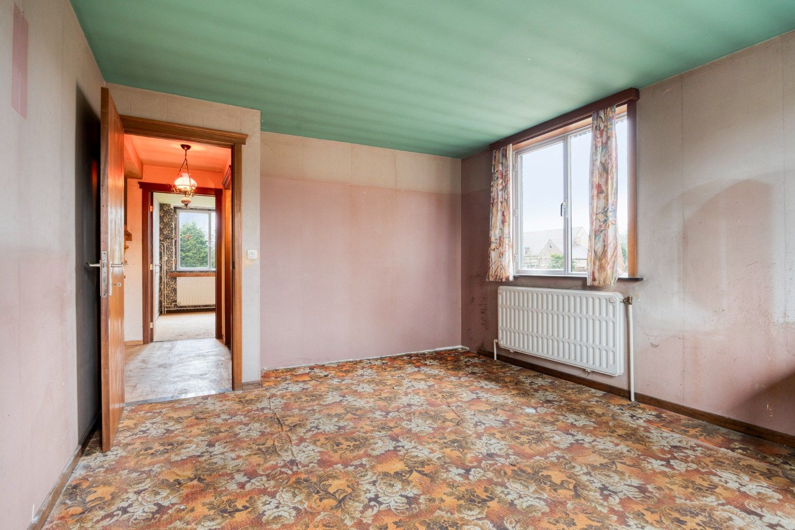 Open bebouwing met 3 slaapkamers, ruime garage op een perceel van 9a 62ca– EPC 596 kWh/m² - bewoonbare opp. 218 m² foto 10