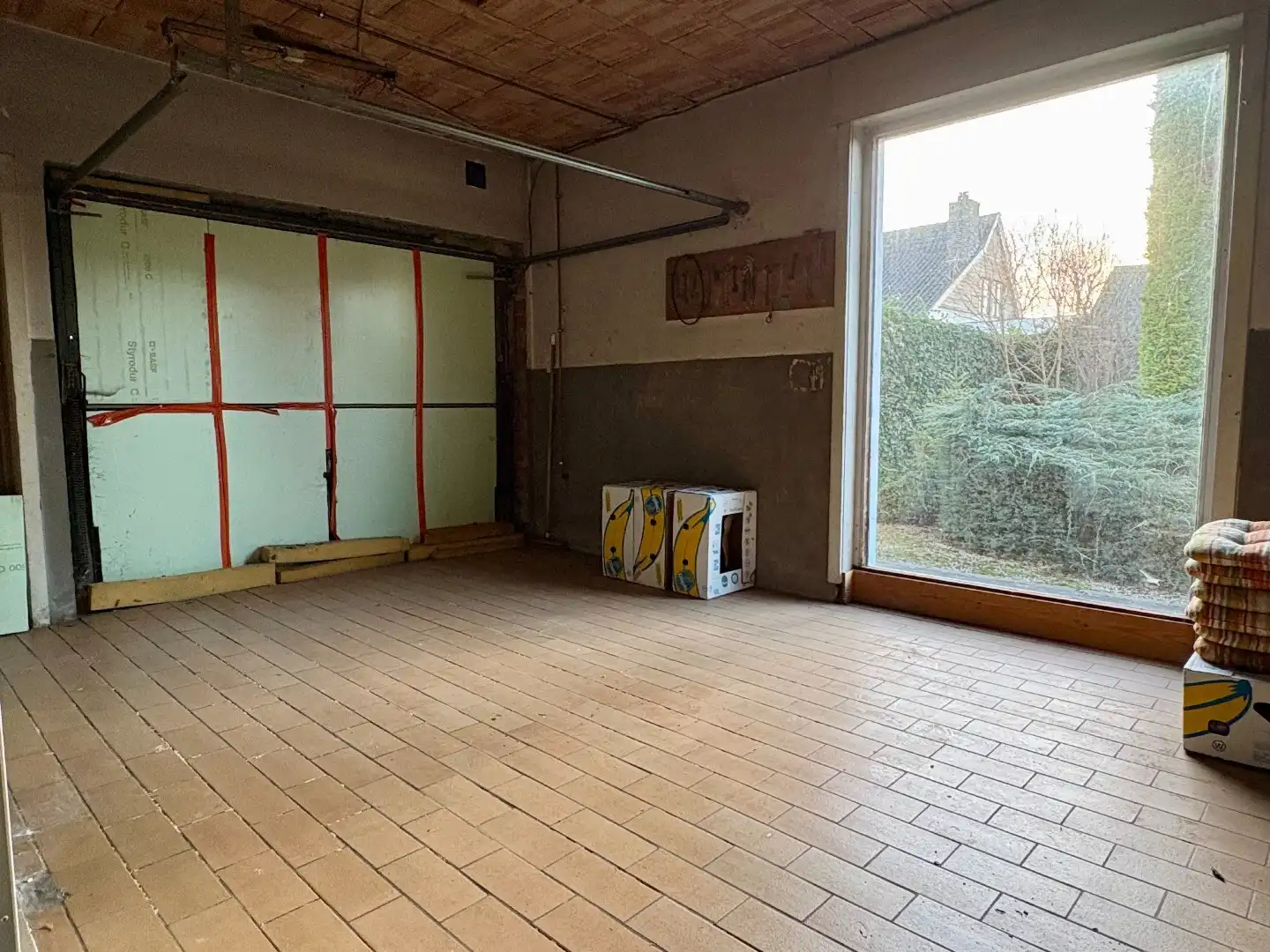 Grote hoekwoning te koop in de Bosmolens te Izegem met 3 slaapkamers, ruime tuin en een zolder met veel mogelijkheden. foto 17