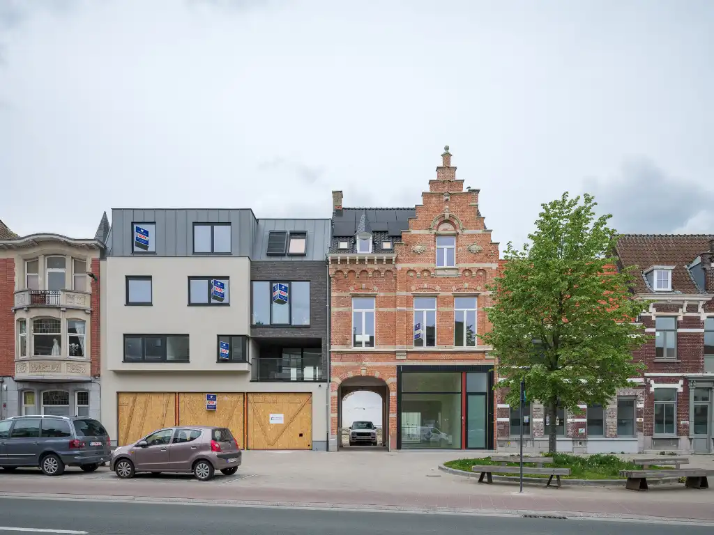 Sint-Amandsberg – Kwalitatief handelshuis met handelsruimte en woning met terras, op fietsafstand van het centrum van Gent foto 2