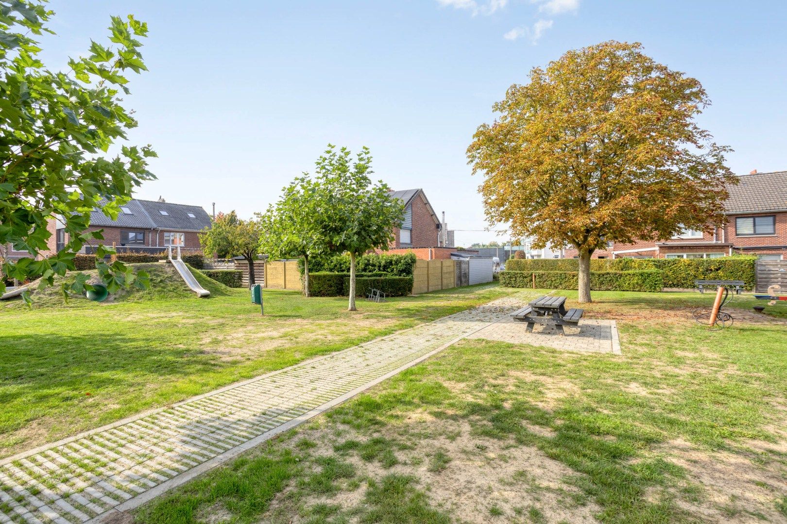 Op zoek naar een gezinswoning met veel potentieel in Merchtem? Welkom Home! foto 20