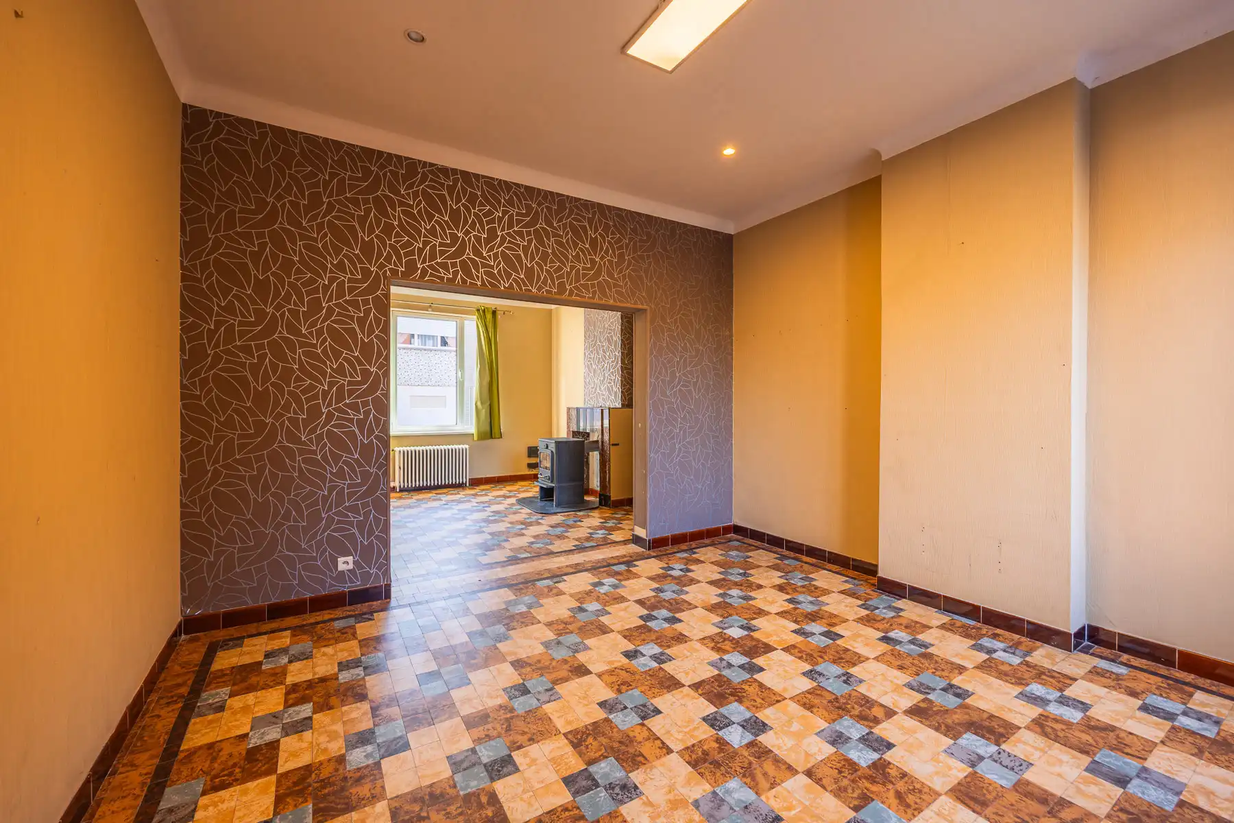 Ruime, karaktervolle renovatiewoning met centrale ligging foto 6