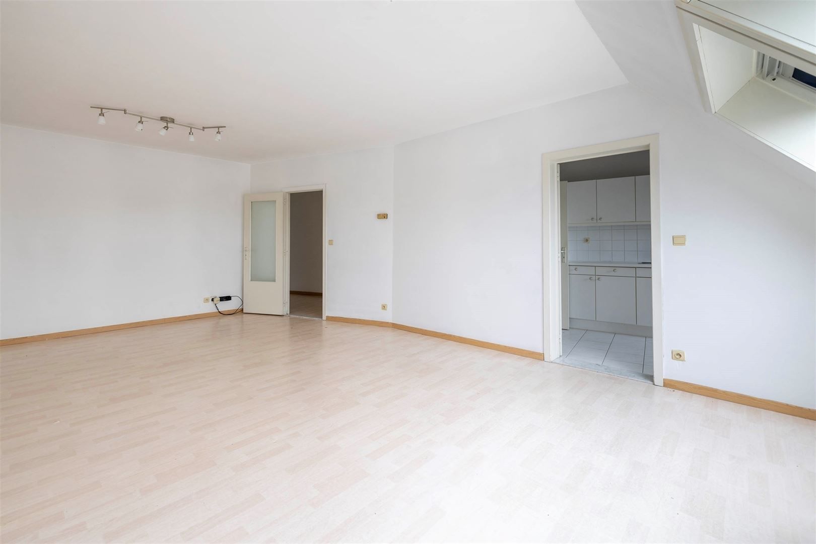 Appartement te koop in het centrum van Boom foto 5